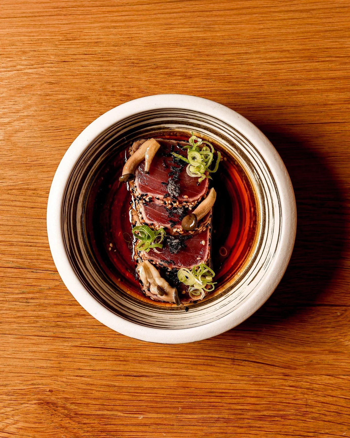 Light enough to start. Memorable enough to order time and time again.

💥 TUNA TATAKI // truffle tosazu, mushroom conserva
