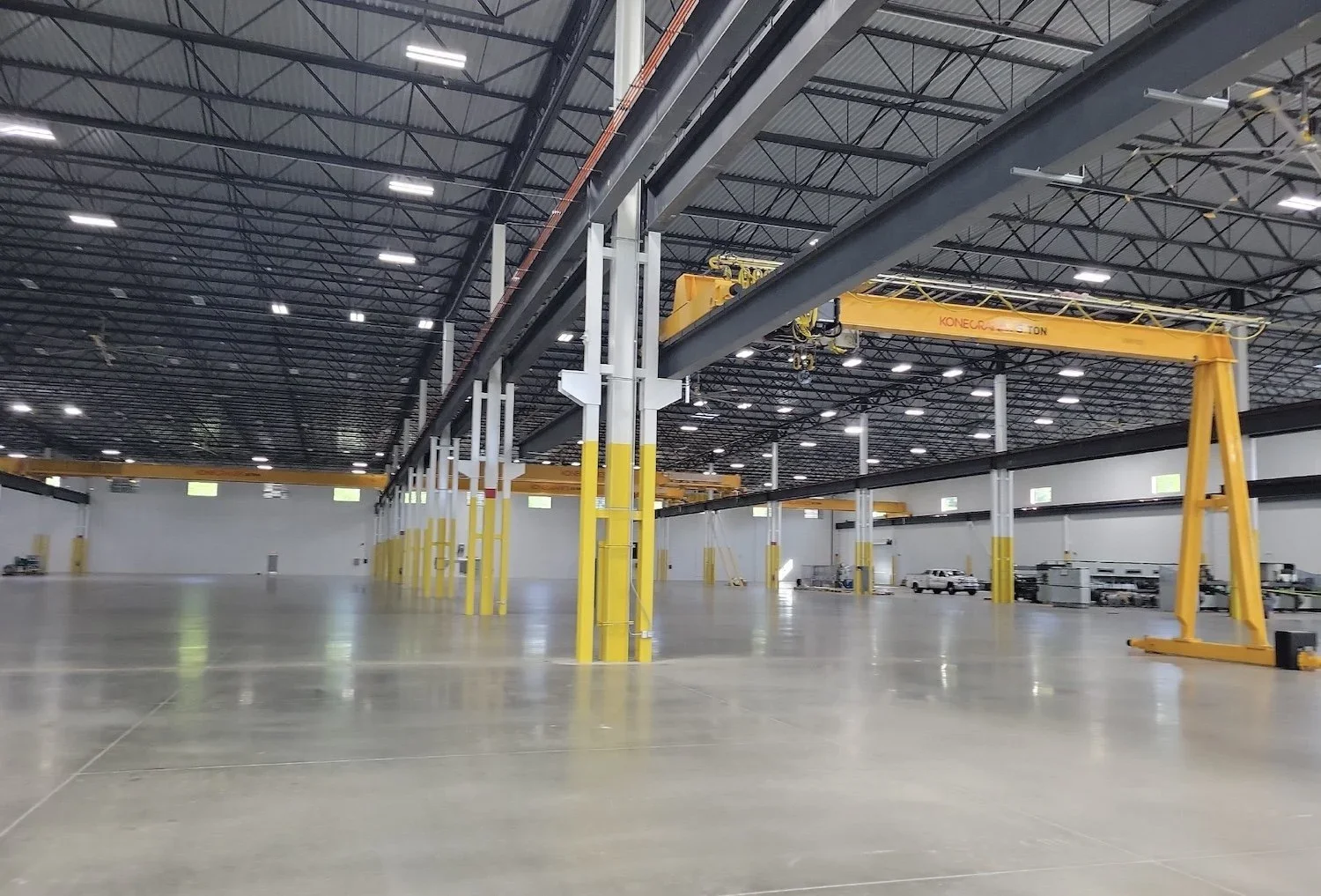 industrial flooring in warehouse.webp
