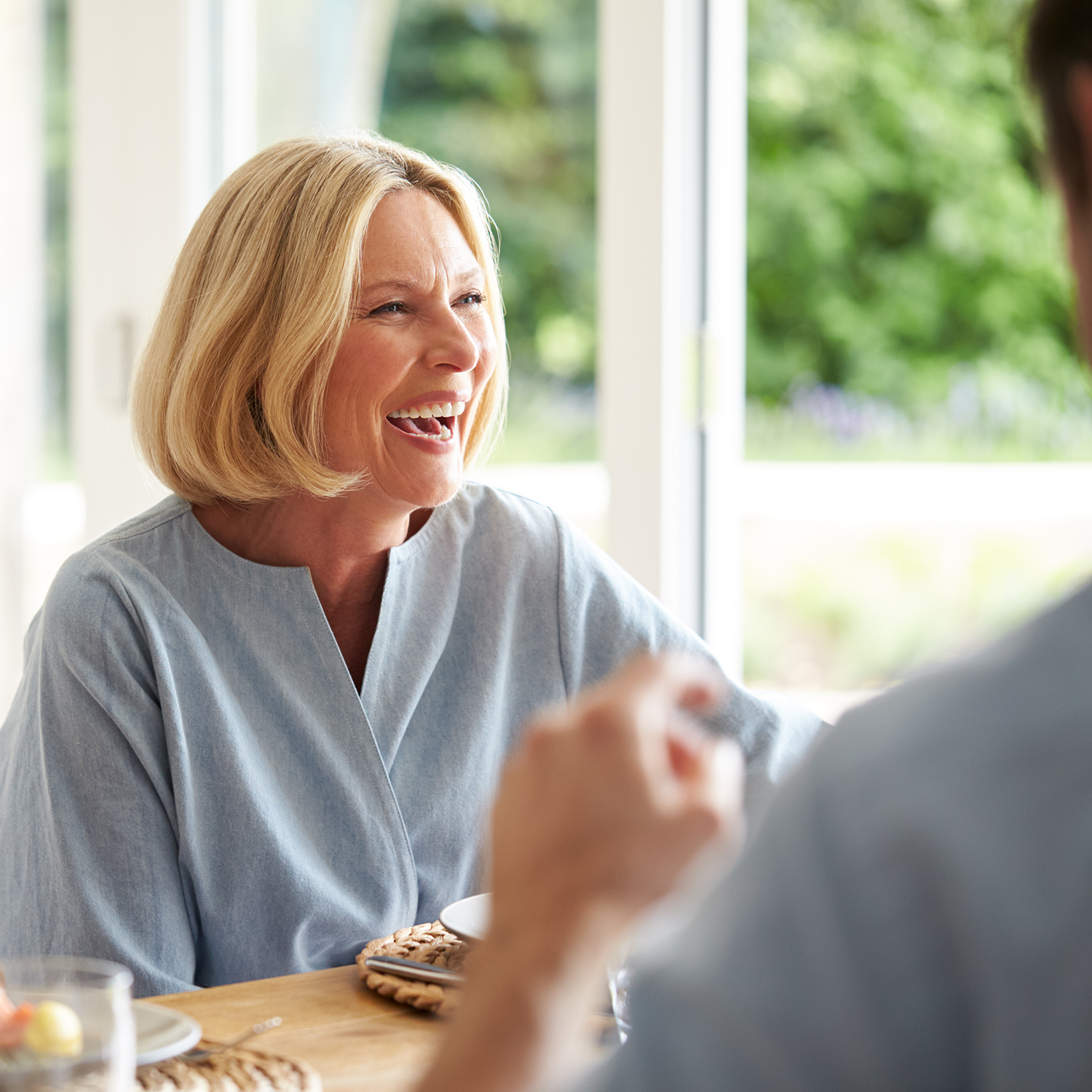 Family conversation representing psychoeducational testing for students, families, and adults
