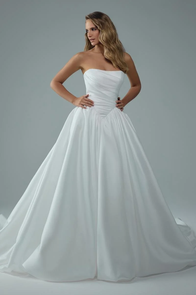 jazz size 6 £1899
Free Alterations & /Accessories of £379