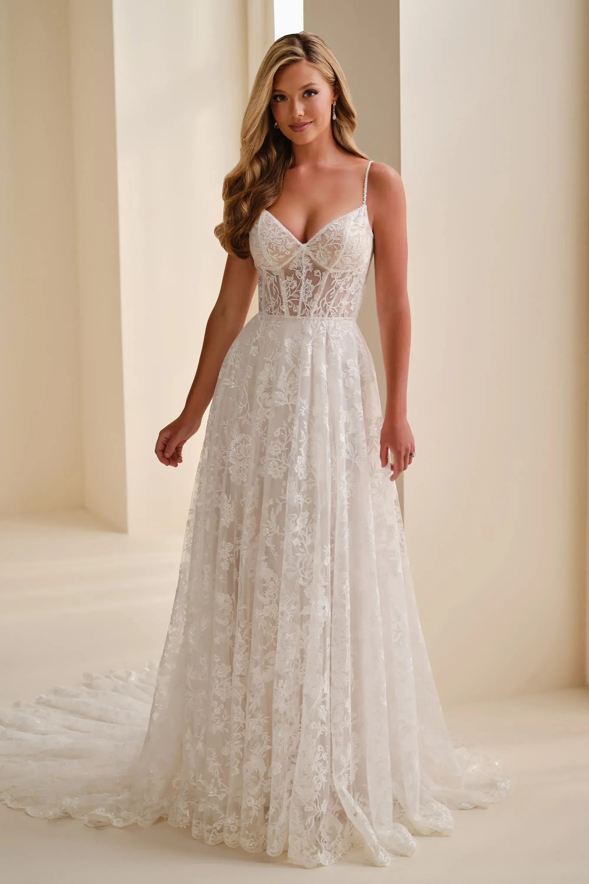 Leo size 6 £1499
Free Alterations & /Accessories of £299