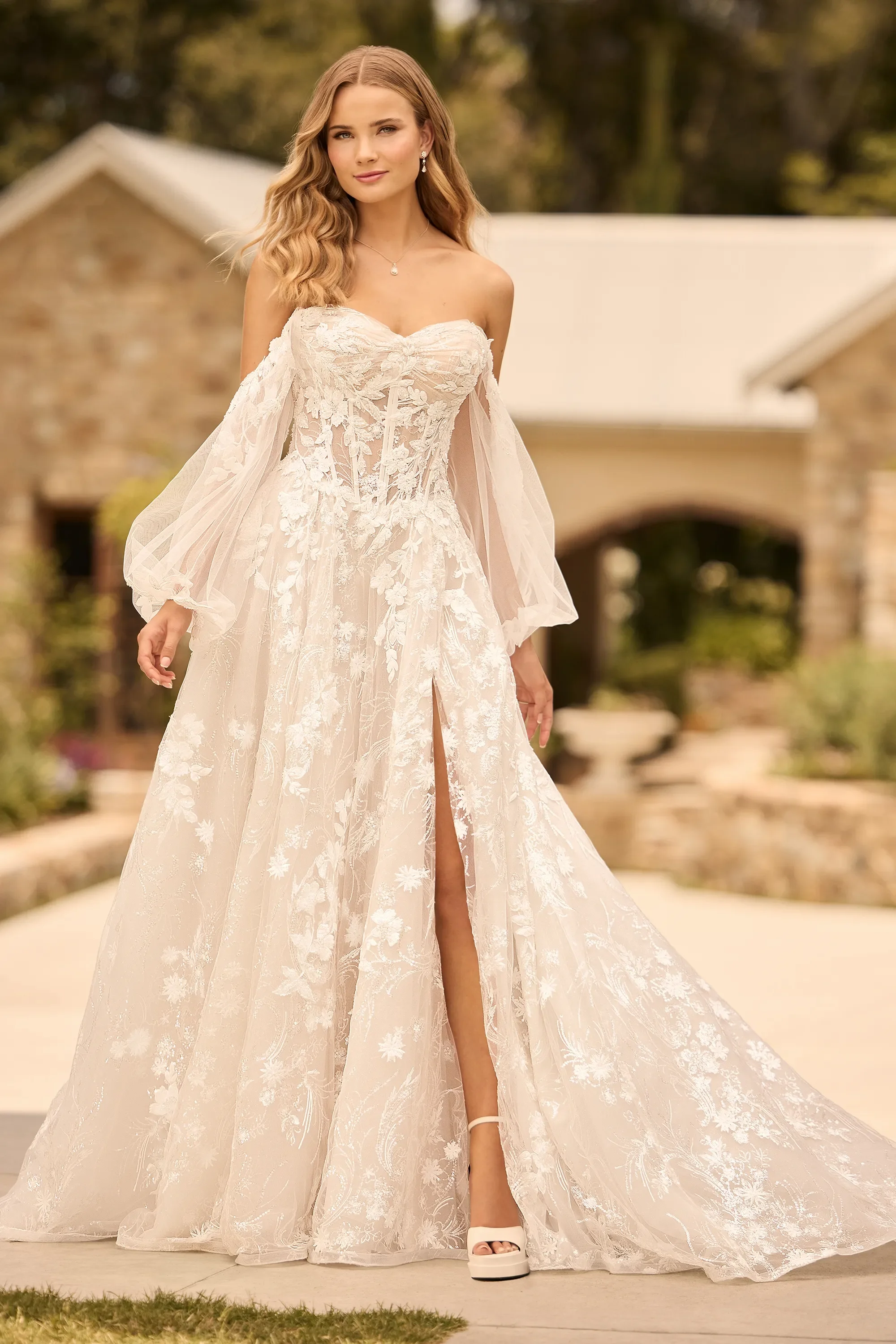 Jessica size 12 £1999
Free Alterations & /Accessories of £499