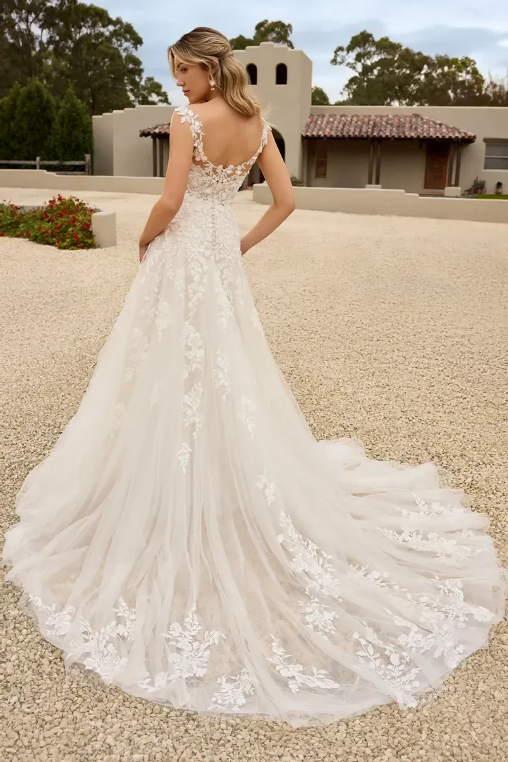 y3151_ivory-champagne_b.740.webp