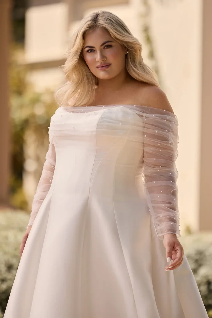 Dahlia Was £1899 Now £999