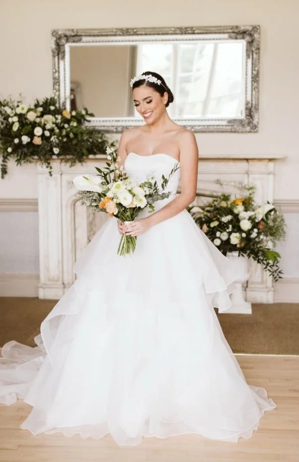 
Rosine size 22 £1199
Free Alterations & /Accessories of £239