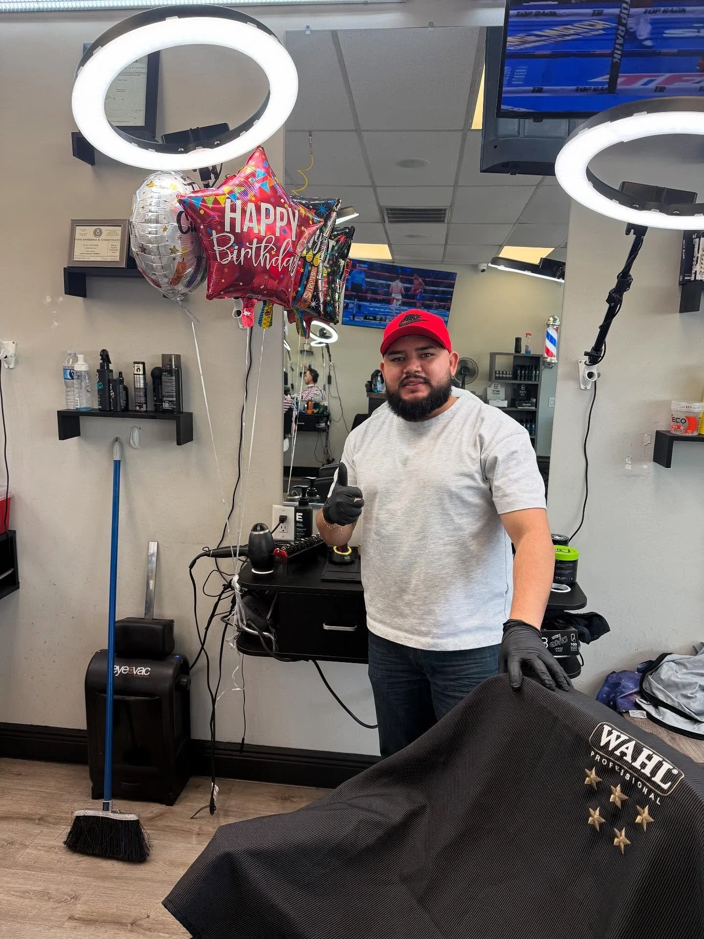 Felicidades al primooo 🎉🎉🙏🏽🙏🏽