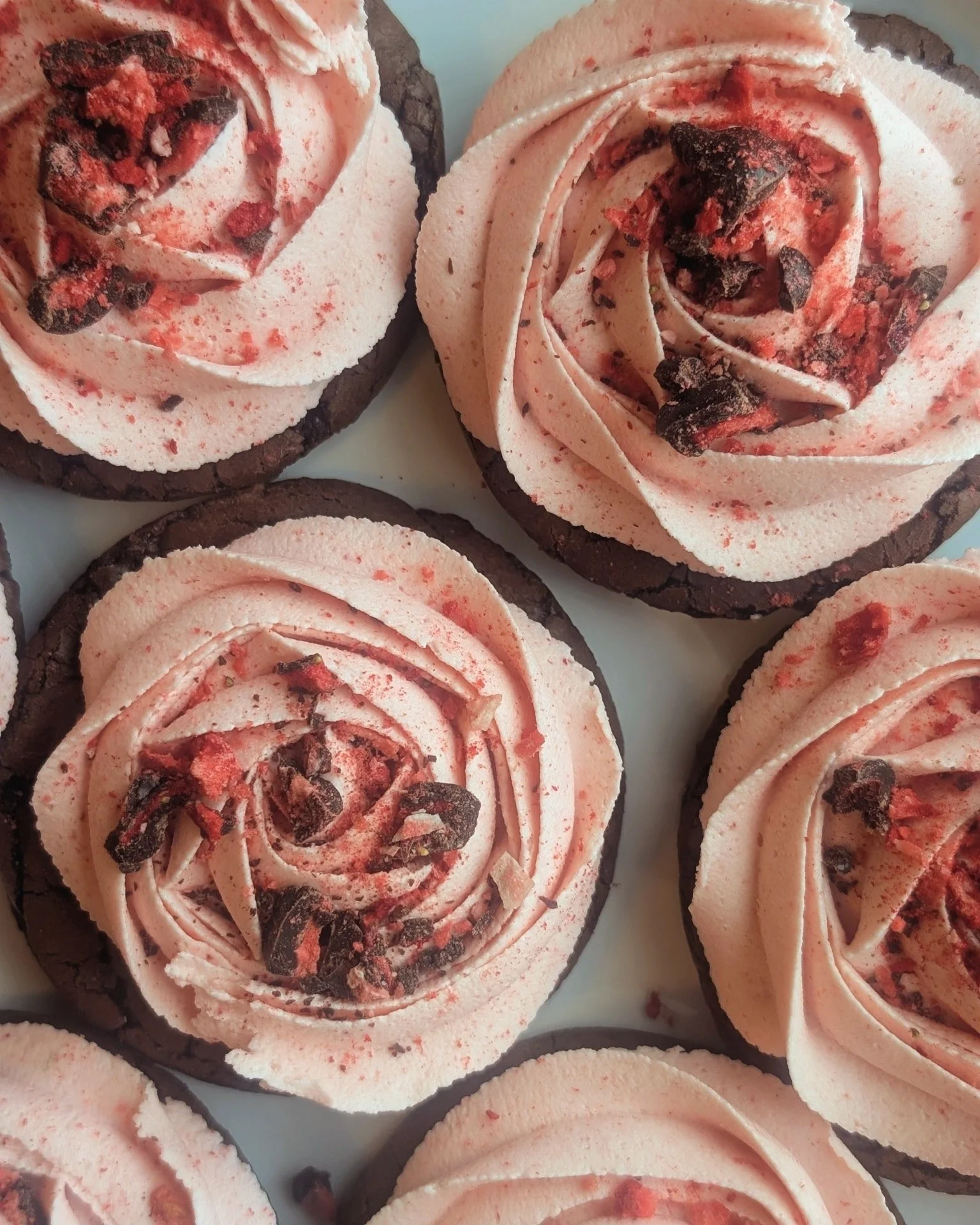 Come out today and enjoy a morning of live music, delicious pastries, and great coffee. ❤️☕

Pictured here are Chocolate Covered Strawberry Cookies made by the talented Larissa Lyndaker. 💕 We also have some of Larissa's delicious Raspberry Sweet Rol