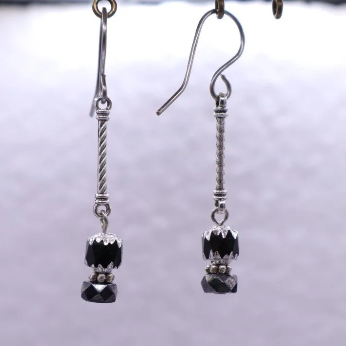 Black Cathedral Glass Dangles (E4850)