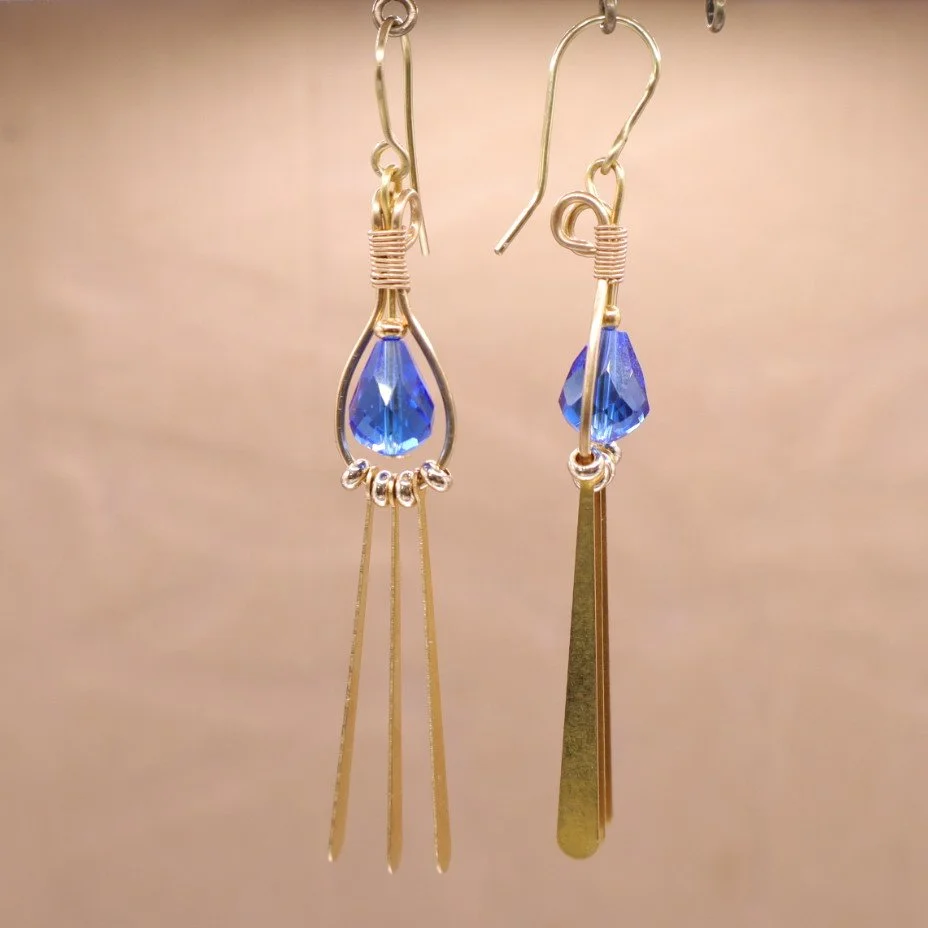 Brass Spine & Crystal Dangles (E4862)