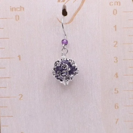 Flower-Wrapped Druk Glass Dangles (E4868)