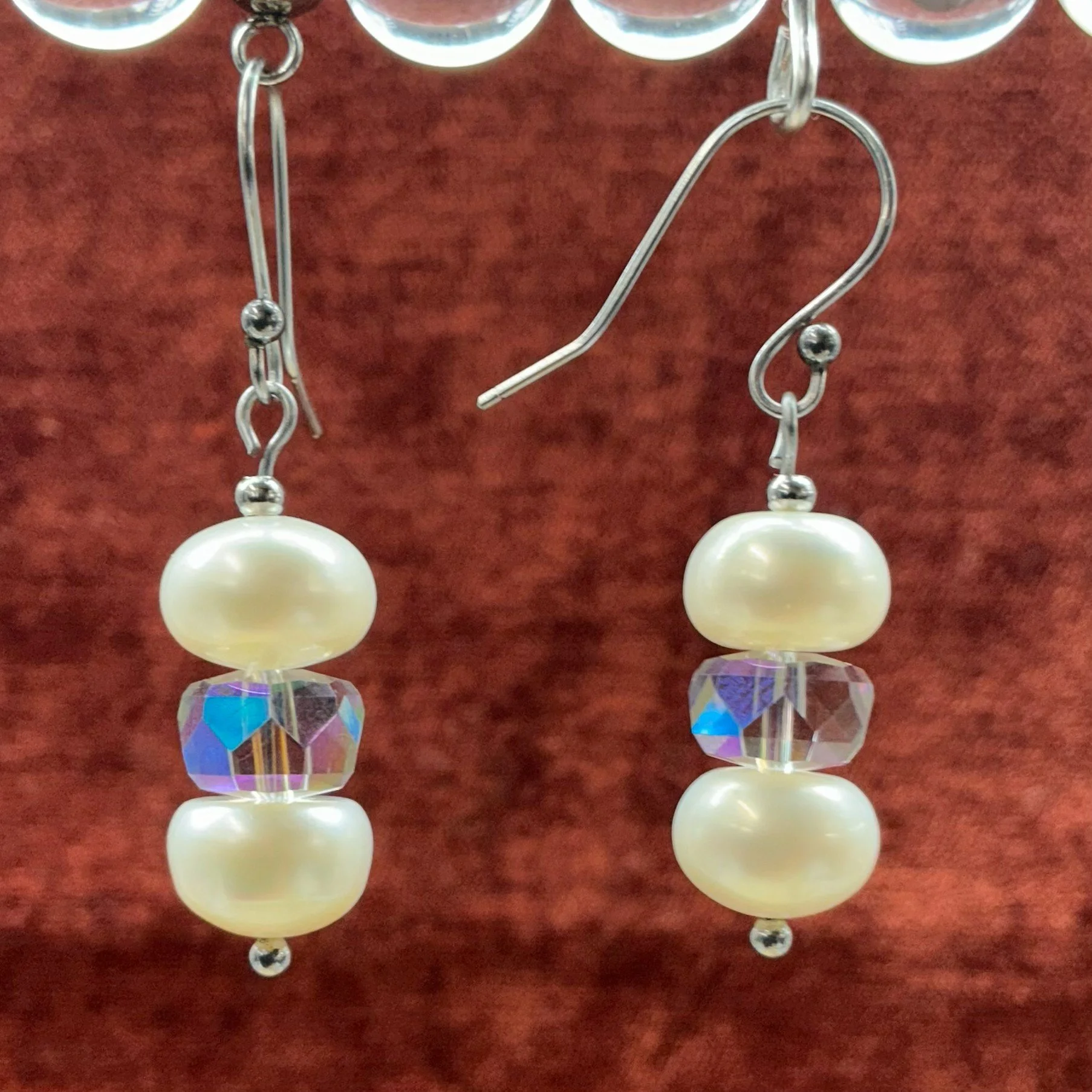 Pearl & K9 crystal dangles (E0019)