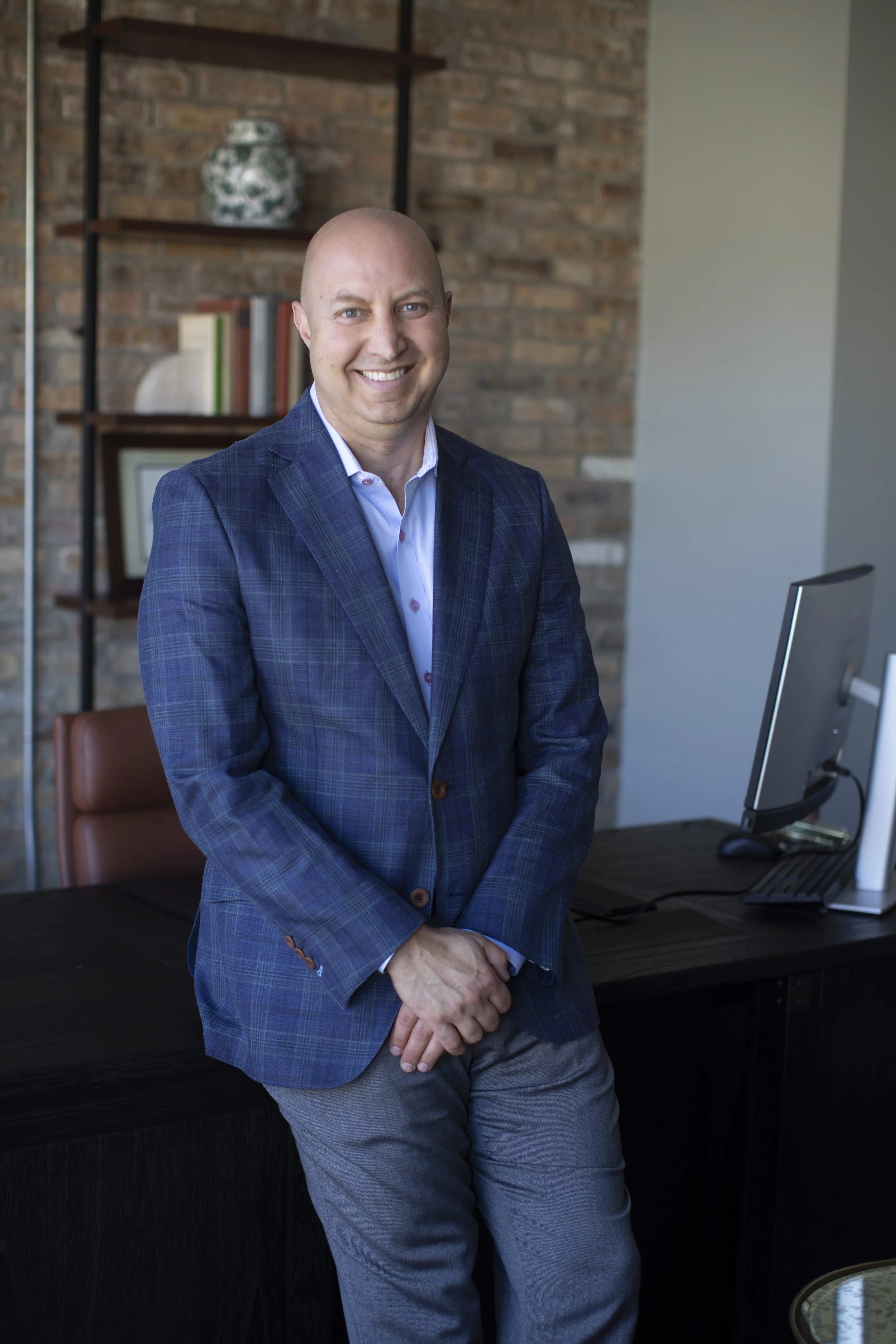 Dr. Faris Murad, board-certified, Mayo Clinic-trained physician and founder of Santé