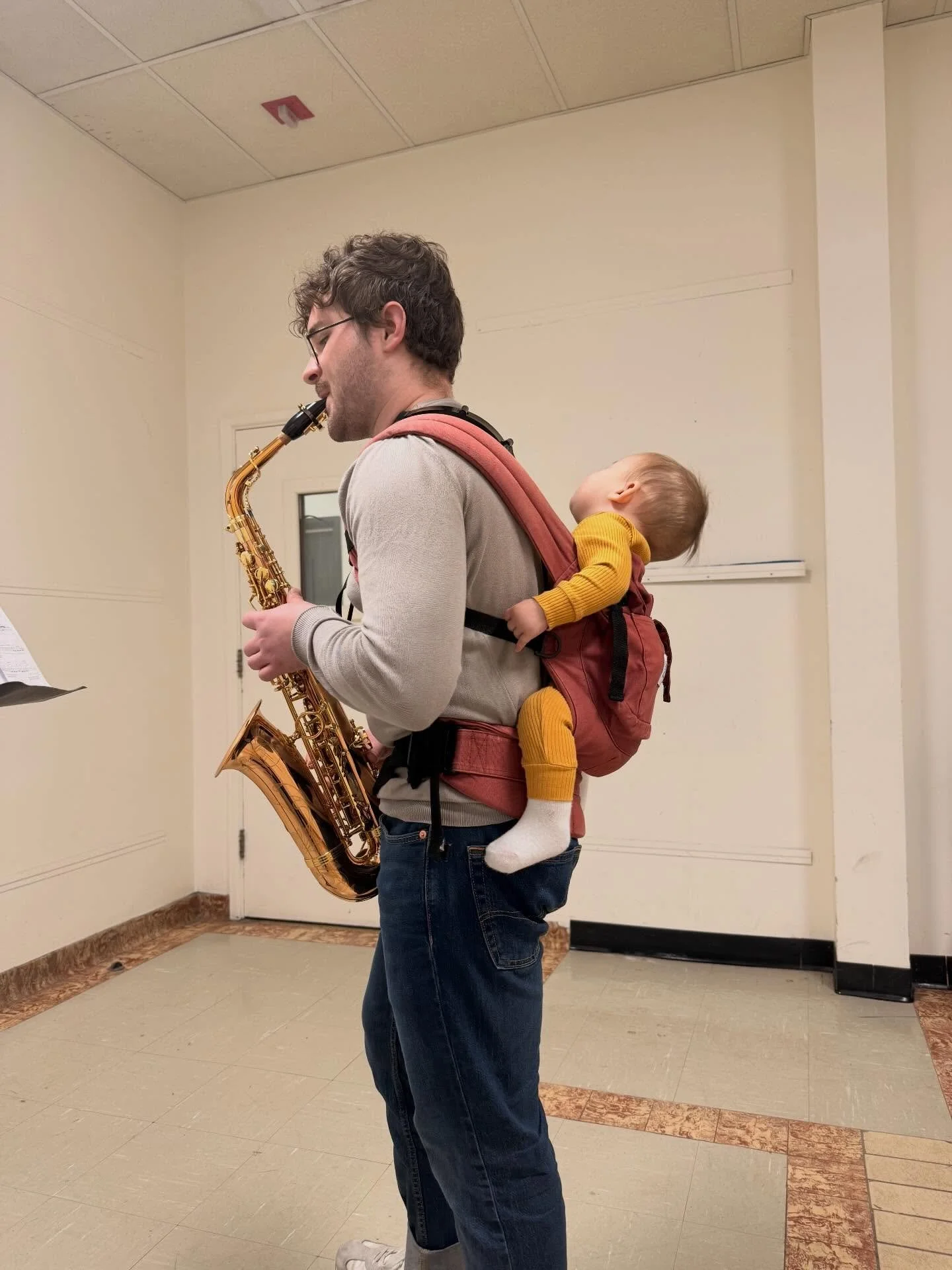 This is a busy time for everyone but we must find time to practice, no excuses!
&bull;
&bull;
&bull;
&bull;
&bull;
&bull;
&bull;
&bull;
#saxophone #100daysofpracticechallenge #baby #music #canada🇨🇦