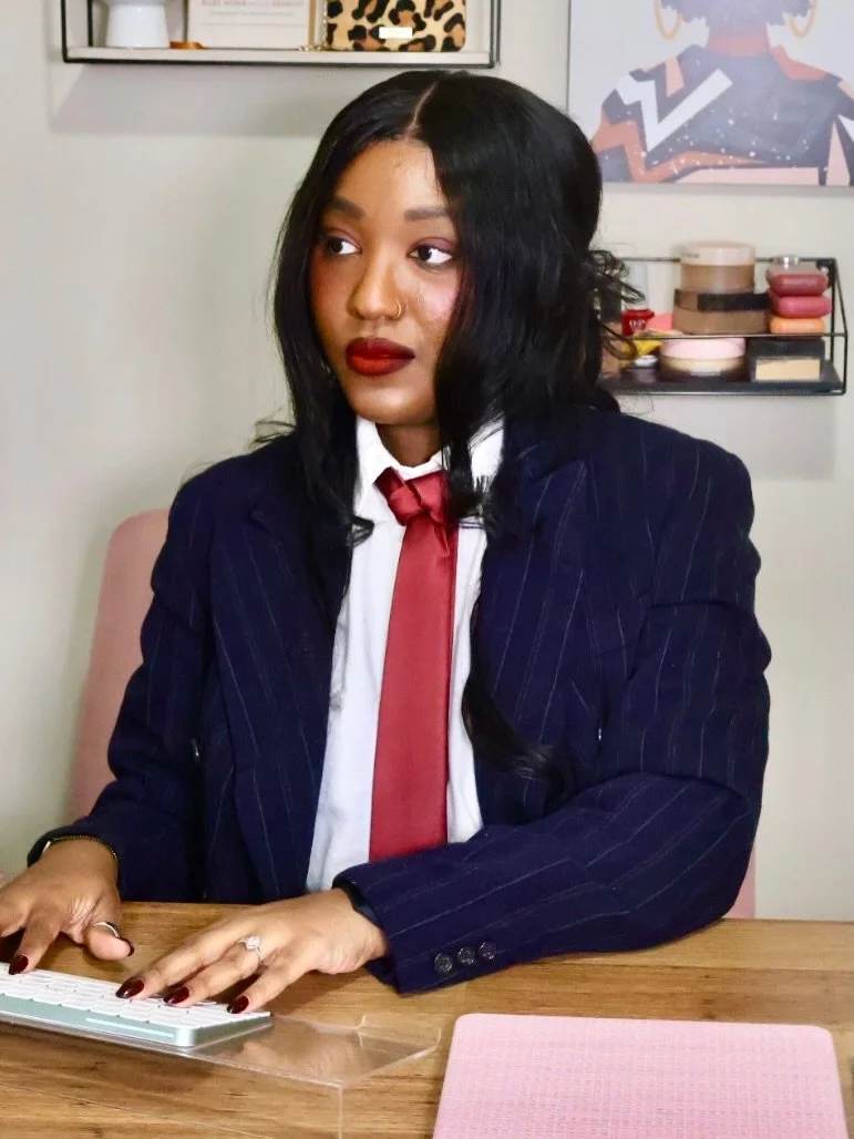 Allow me to reintroduce myself: I&rsquo;m Jasmine Jenai, an Atlanta-based Editorial and Brand Strategist who LOVES creative storytelling 💕. I&rsquo;ve leveraged brand relationships with @penguinrandomhouse @jcrew and more while maintaining a love fo