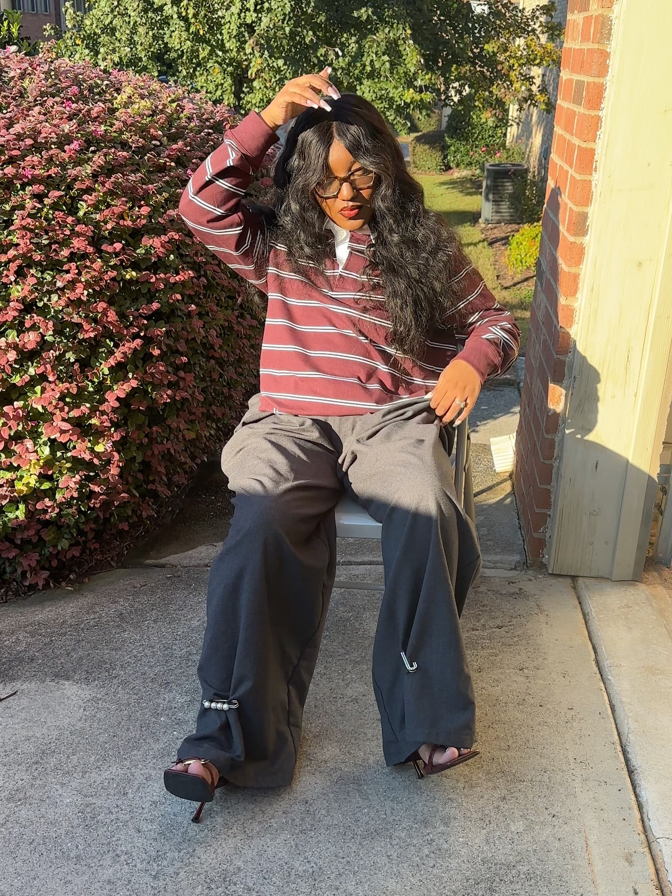 moody fall outfits >>>>>> 

Top: @hm 
Pants: @fashionnova 
Heels: @prettylittlething (old) 

#fallootd #falloutfitideas #rugbyshirt #fallstyles 

burgundy details ✨