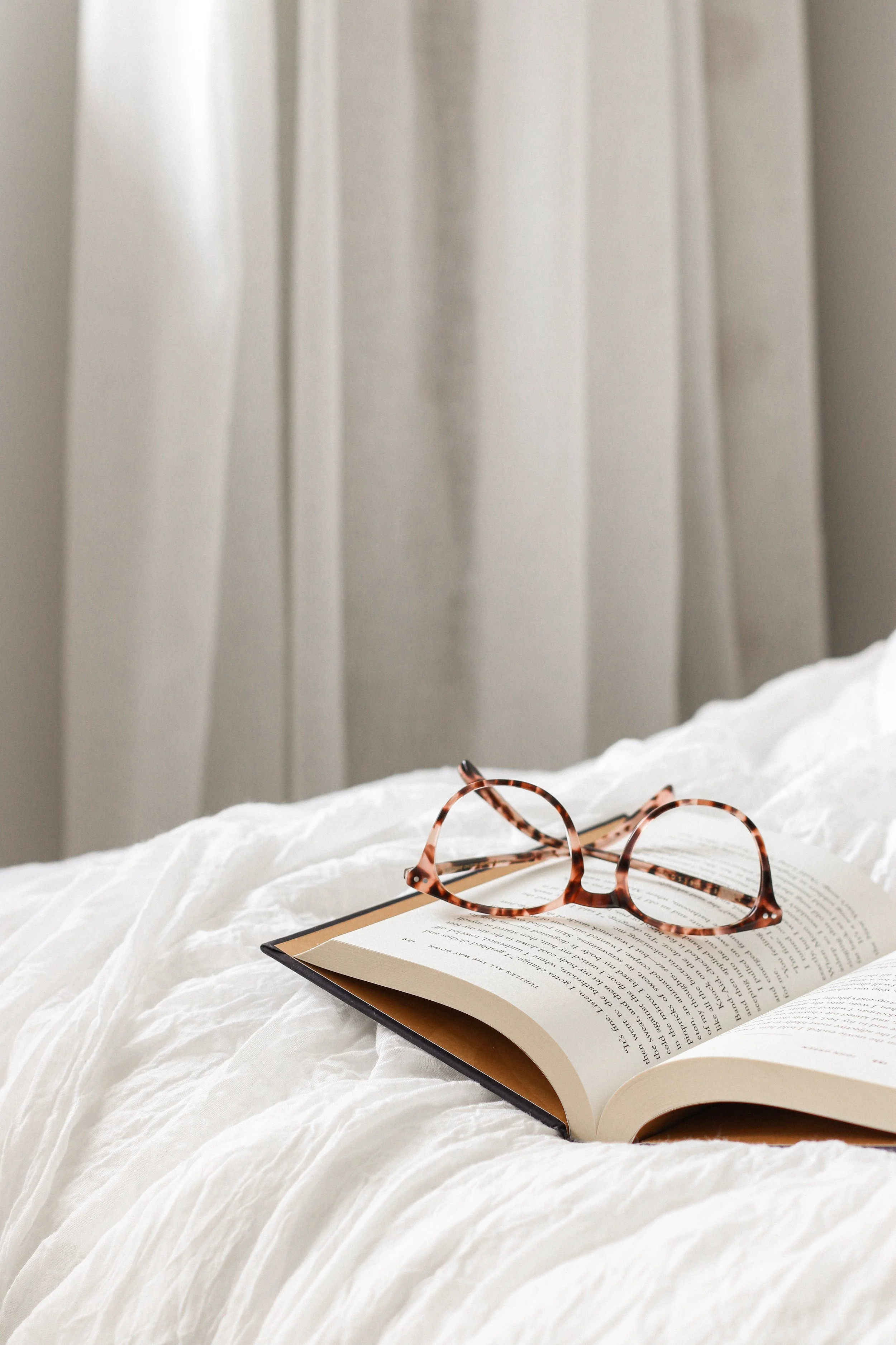 Media Feels Like it’s Losing the PLot About Books &amp; Reading