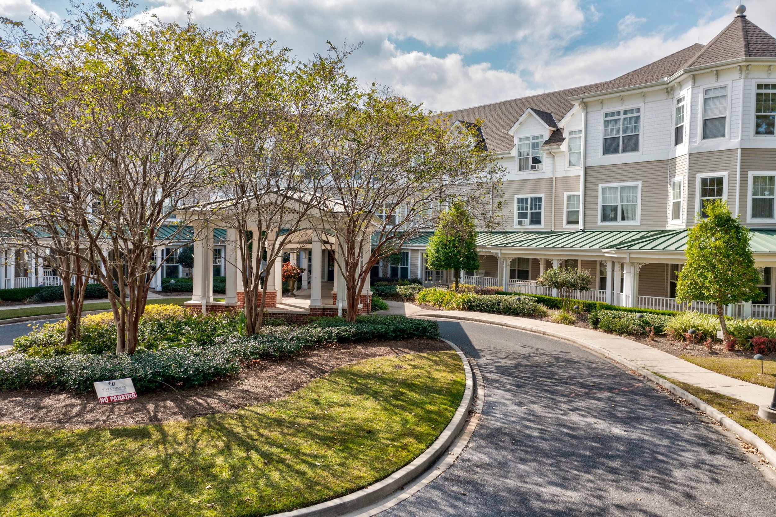 Why Commercial Lawn Care Is Different from Residential