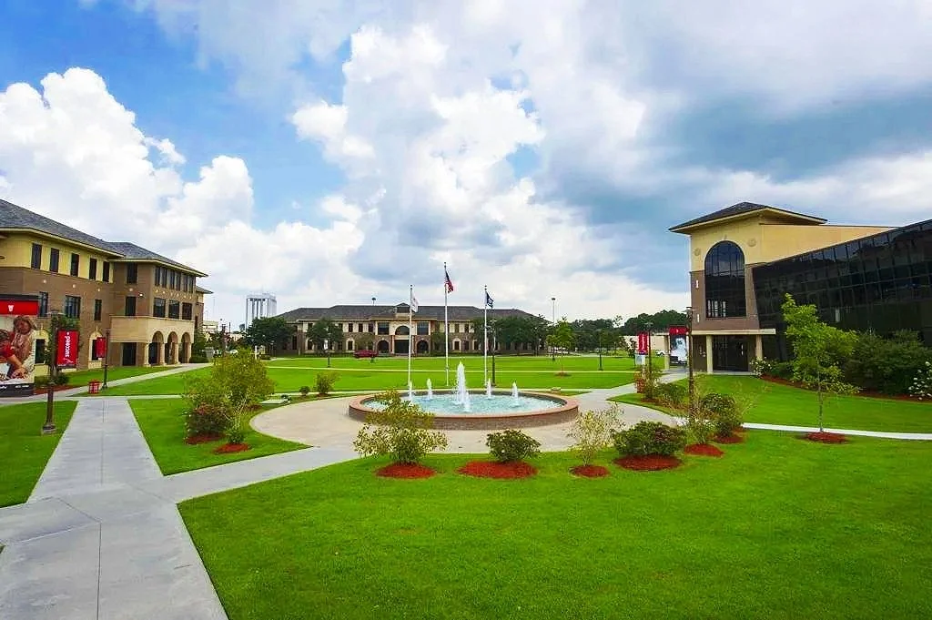 Dependable Landscaping for Property Managers