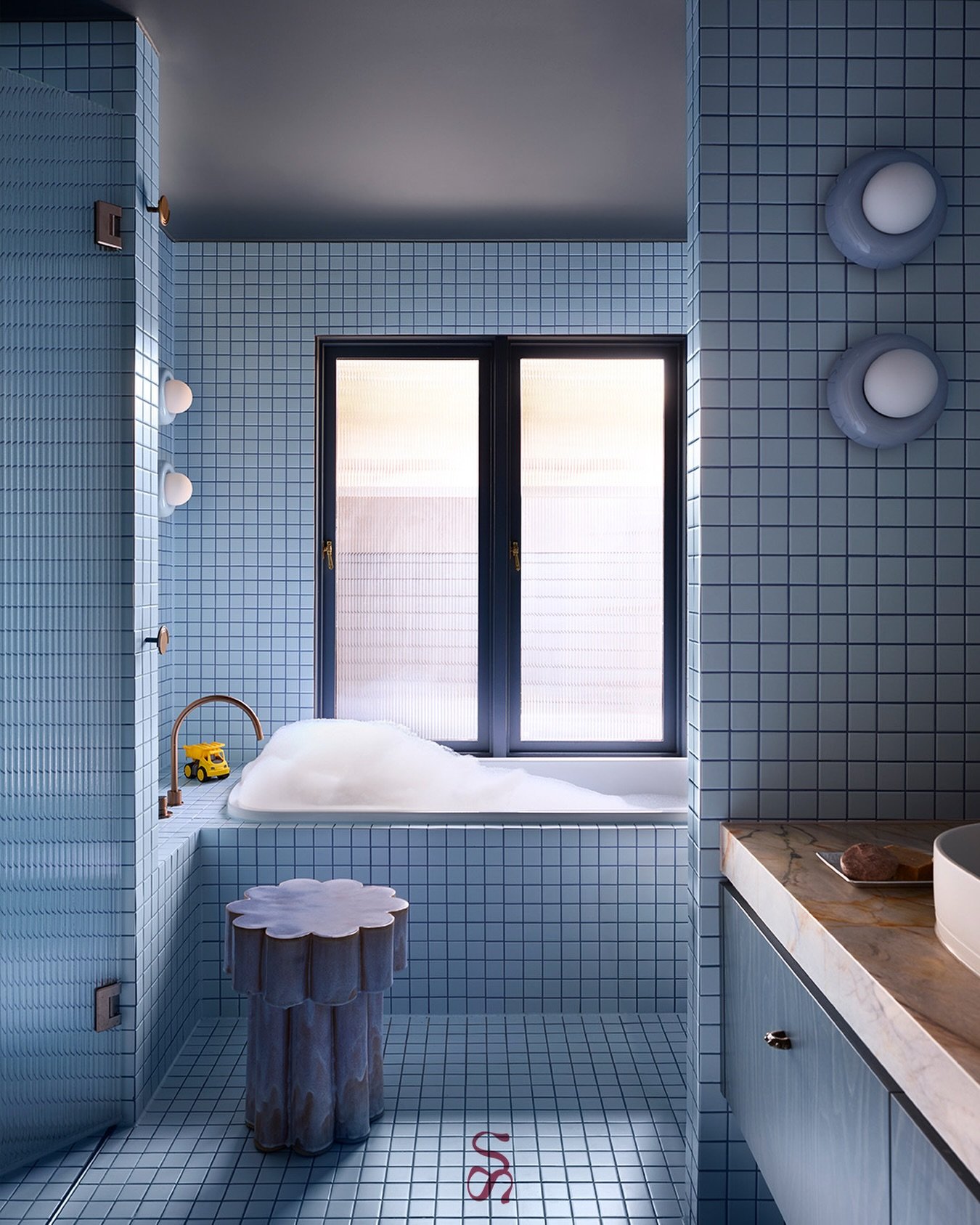 &bull;JOY HAUS&bull;

Monday blues, but the kind you really want to sink into 💙

This colour-drenched blue bathroom at Joy Haus is one of those moments that catches you slightly off guard, in the best way. Tucked within a home defined by warmth and 