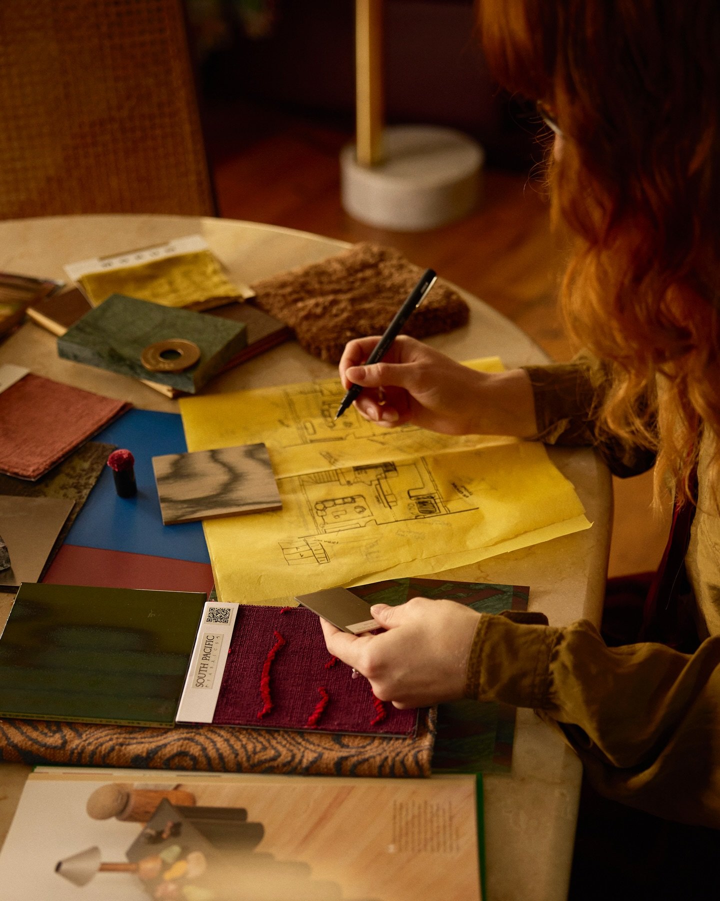 &bull;MARCH WRAP&bull;

If March had a personality, she&rsquo;d be slightly unhinged&hellip; but chic about it. Mental March feels right. A lot, in every sense of the word.

We opened the month in hi-vis orange at @eltongroup with @mood.workshop , se