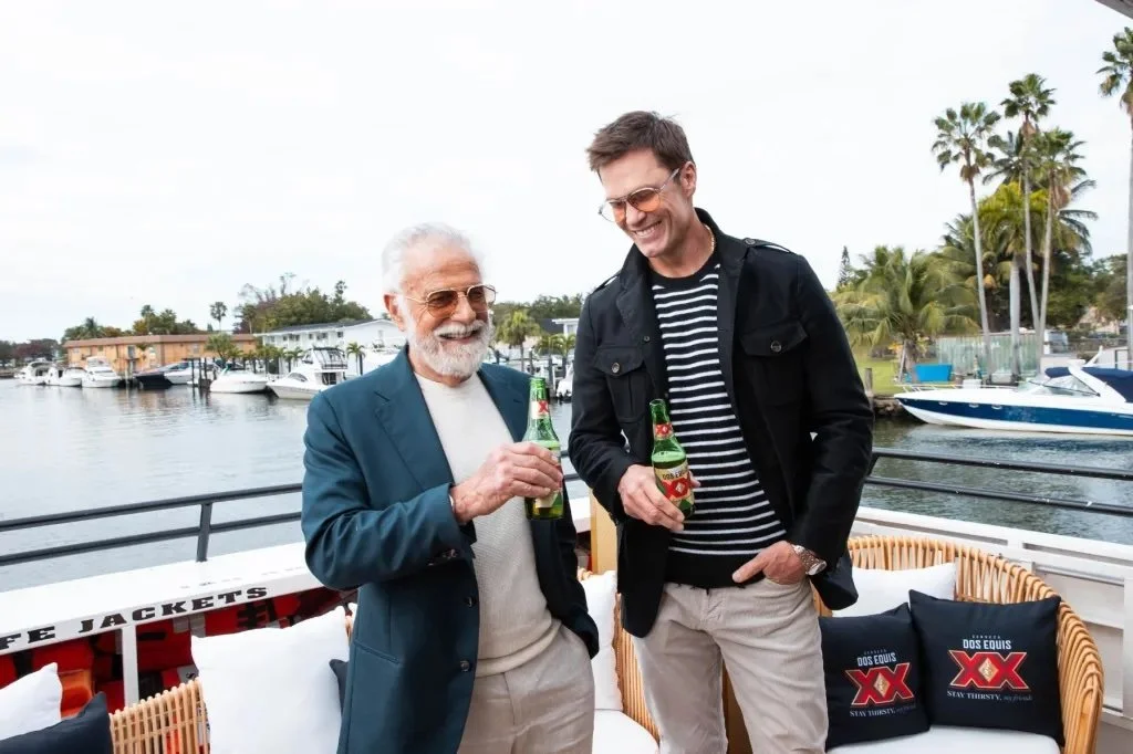 dos-equis-rolling-stone-1800 (1).jpeg