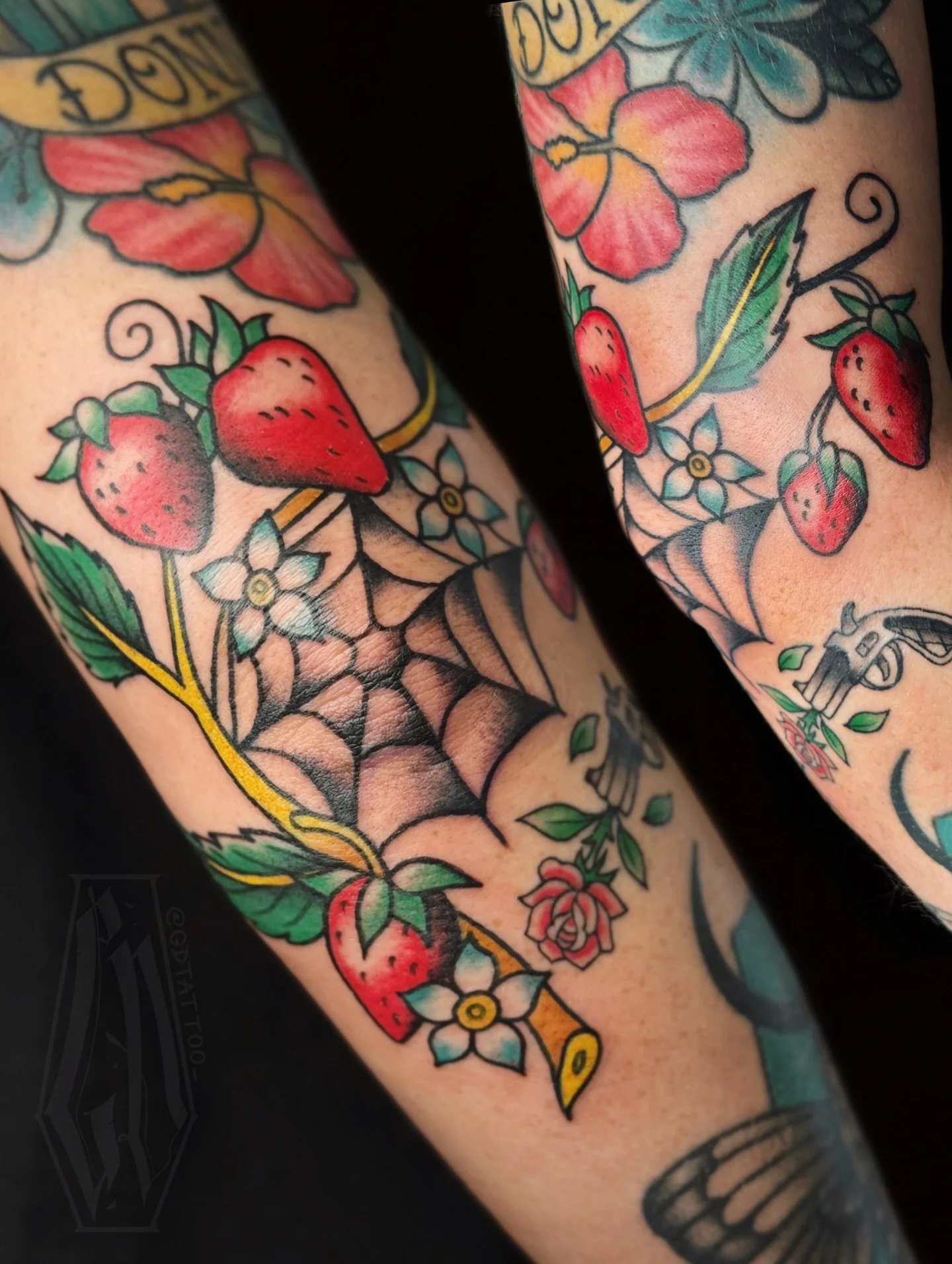 Will never be sick of tattooin fruits π
π§ππ«π§. ππ . πππ‘π ππ‘ πππ’.
.
.
.
#tattoo #neotrad #traditional #traditionaltattoo #tattoomemes #neotraditional #art #tattooideas #flash #nhtattoo #availabletattoo #flashtattoo #berrytattoo #strawbe