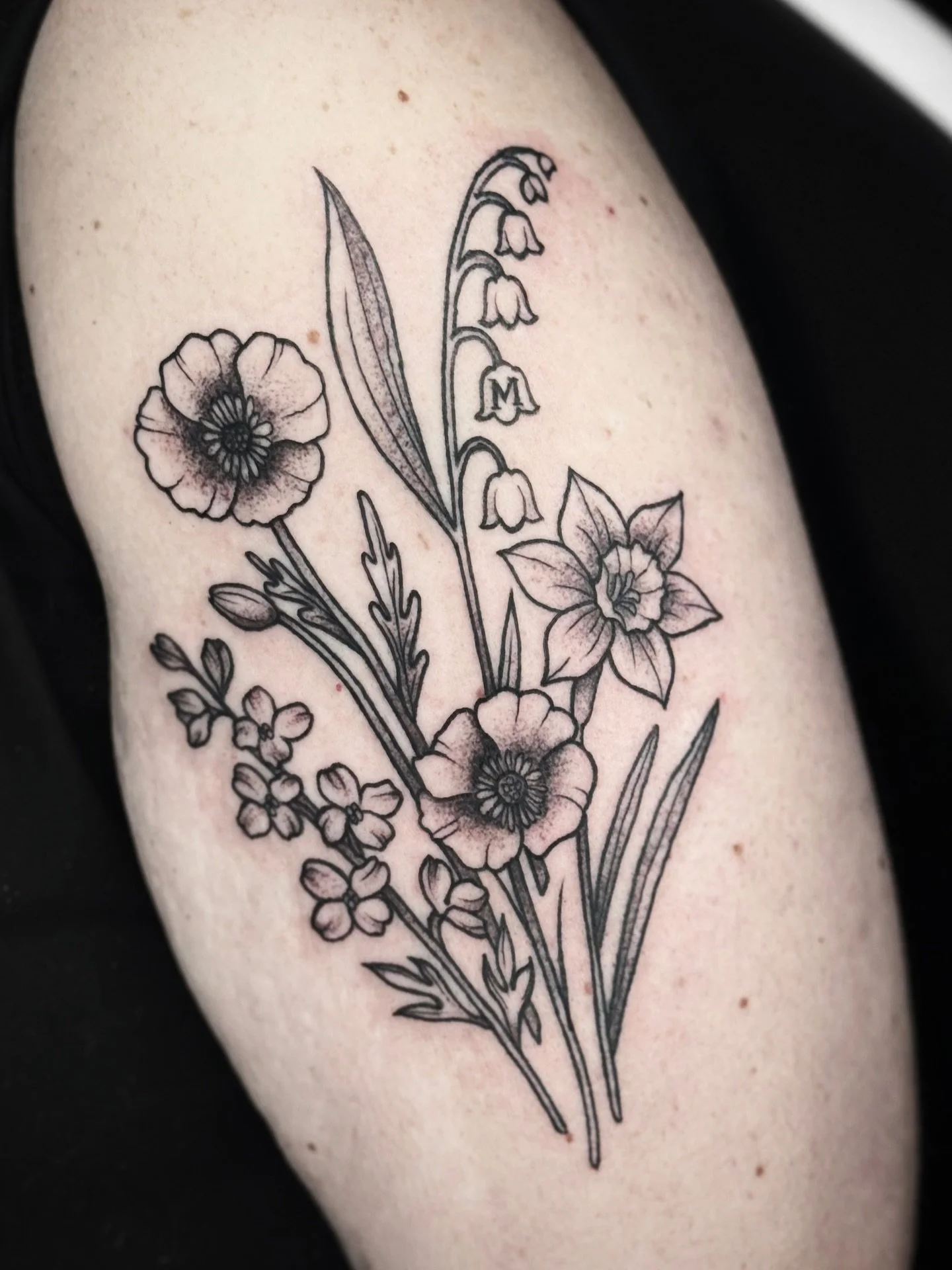 π·π±
π§ππ«π§. ππ . πππ‘π ππ‘ πππ’.
.
.
.
#tattoo #neotrad #traditional #traditionaltattoo #tattoomemes #neotraditional #art #tattooideas #flash #nhtattoo #availabletattoo #flashtattoo #floraltattoo #stippling