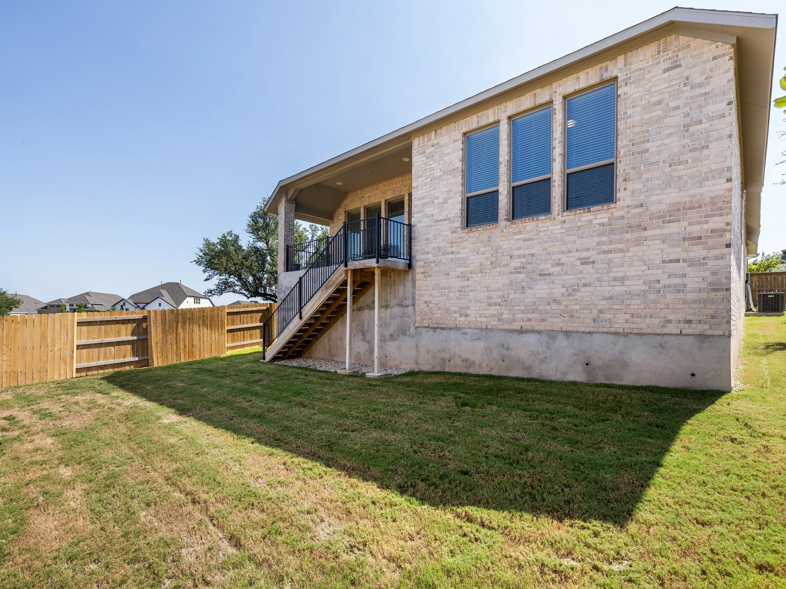 2025-09-08 - #1992 - Adam Croan - 109 Amber Oak Ln, Georgetown, TX 78628 (32 of 43).jpg