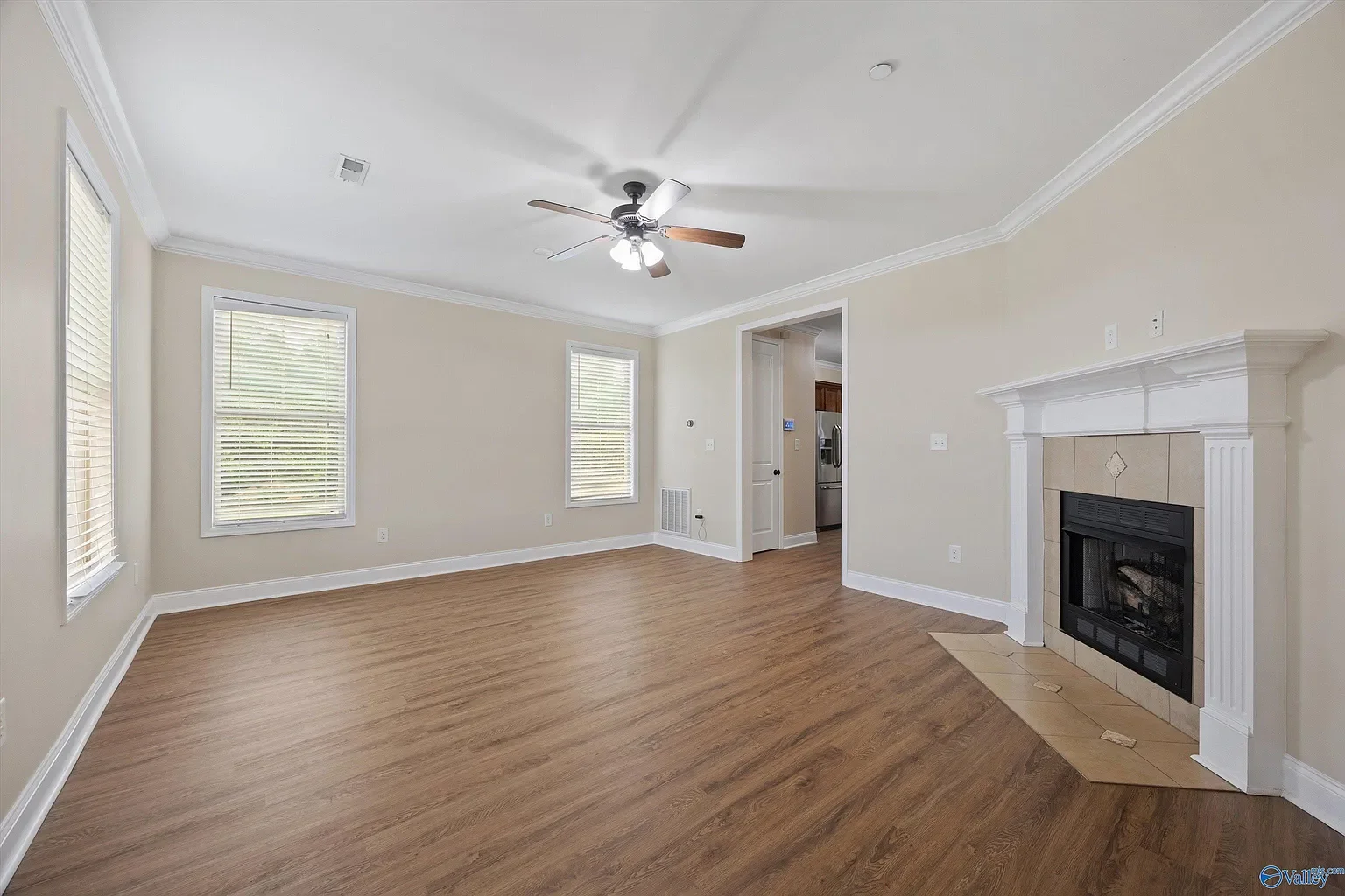 120 Park Square Lane 5.webp