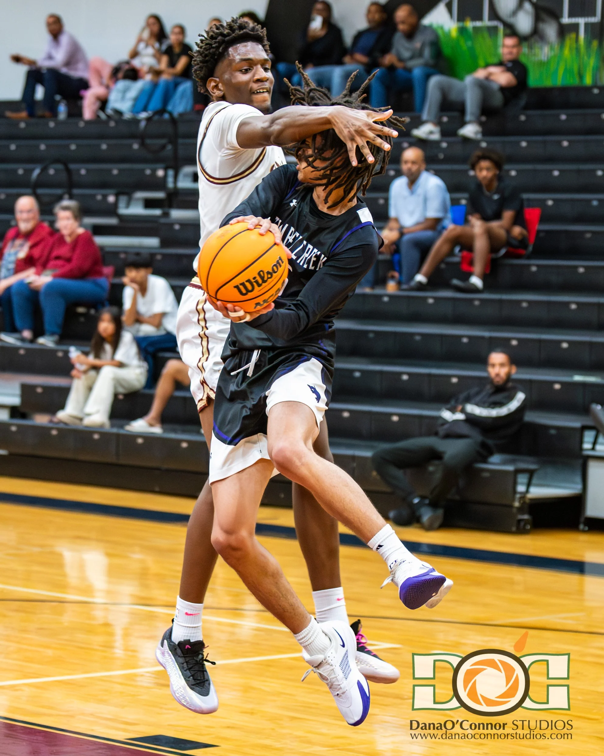 2025-12-01_Wekiva-vs-TimberCreek_Varsity-Basketball-380.jpg