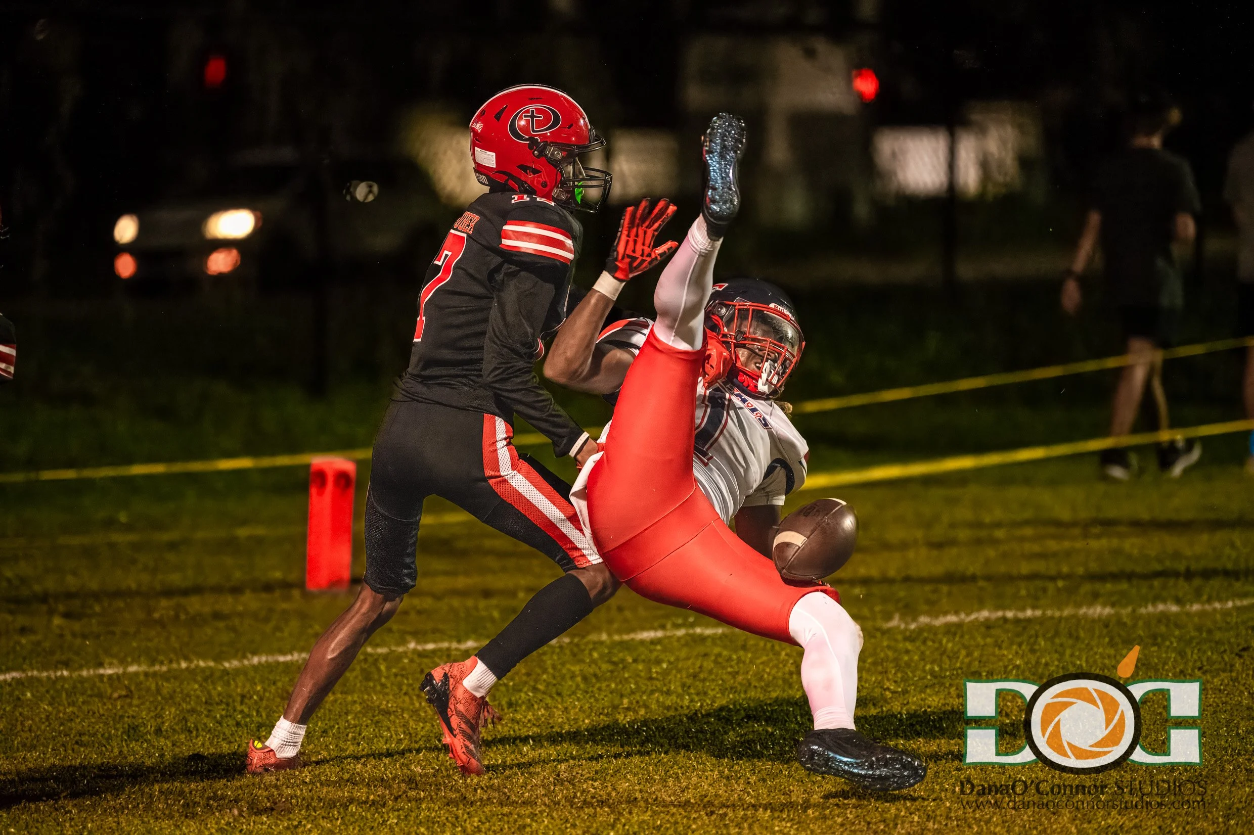 2025-208-21_Football_Orangewood-vs-Taylor-23-3.jpg