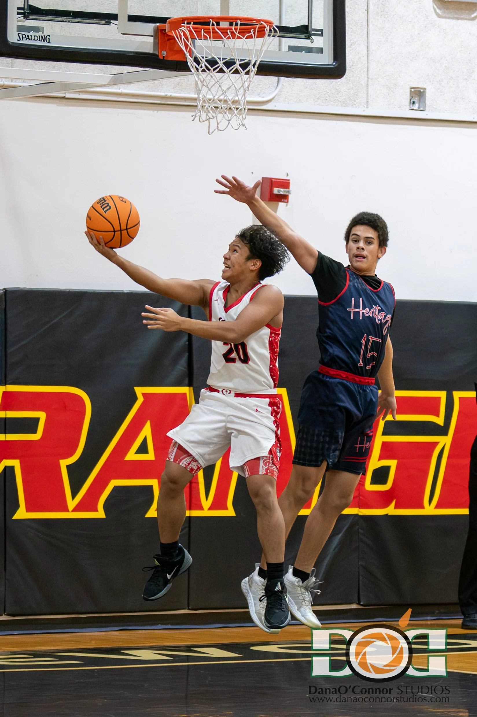 2025-11-21_Boys-Varsity-Basketball_Orangewood-vs-HeritageChristian-1363.jpg