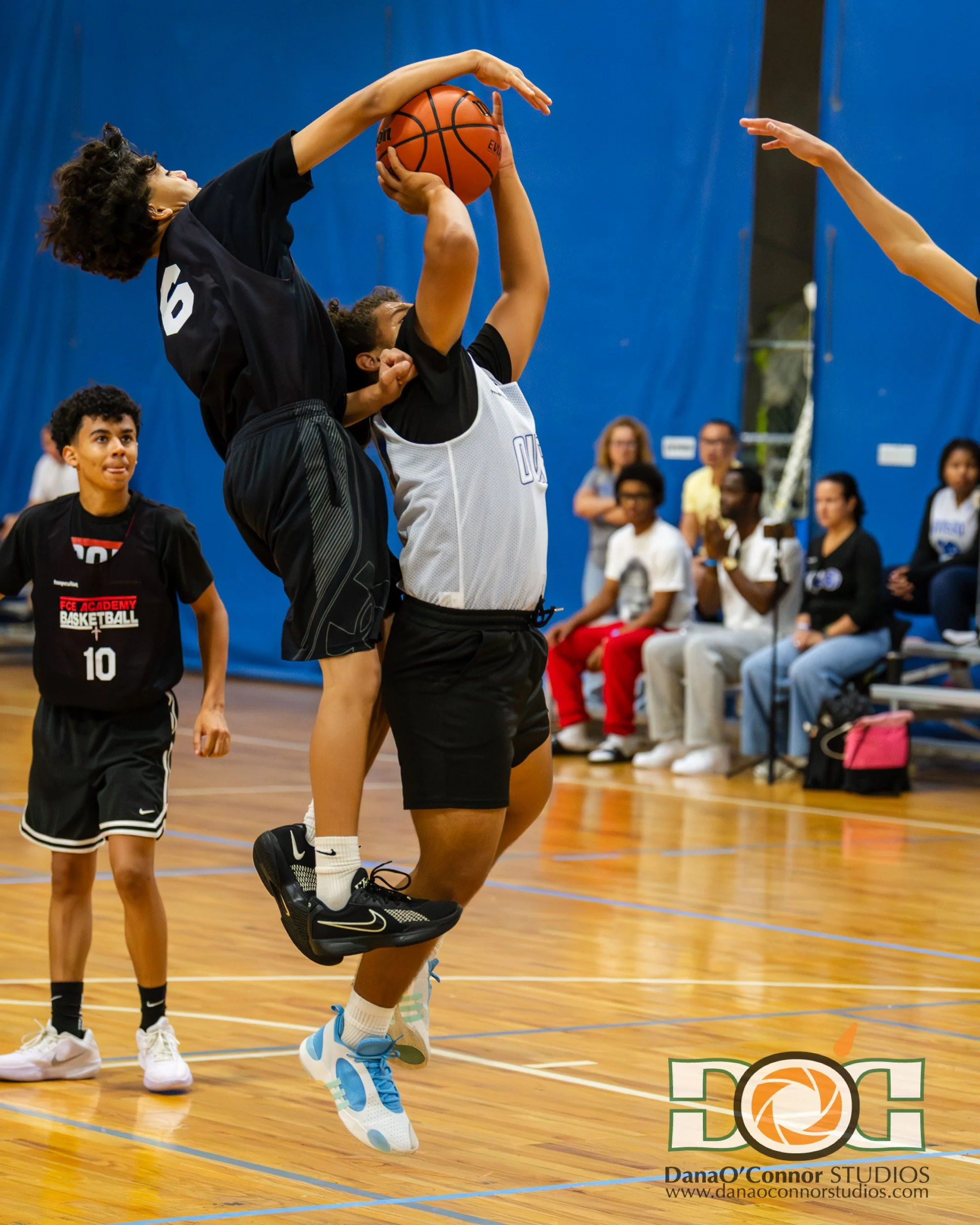 2026-03-28_AAU-OviedoMagic-vs-FCEAcademy_EricsMarchMadness_Day1-Game1-13.jpg