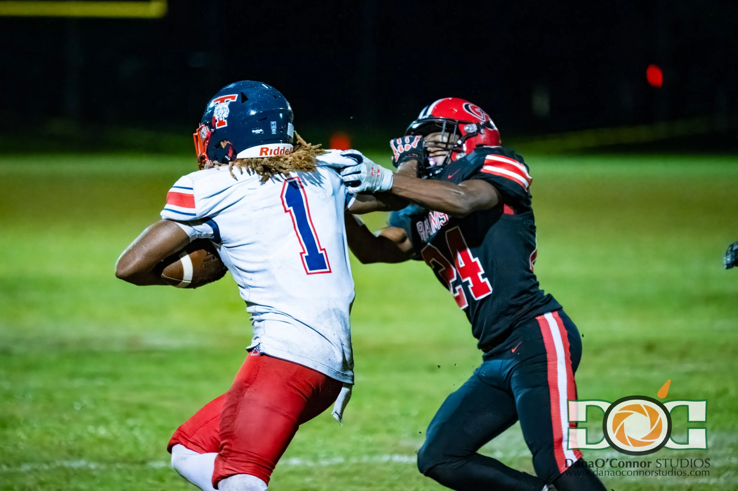 2025-208-21_Football_Orangewood-vs-Taylor-808-2.jpg