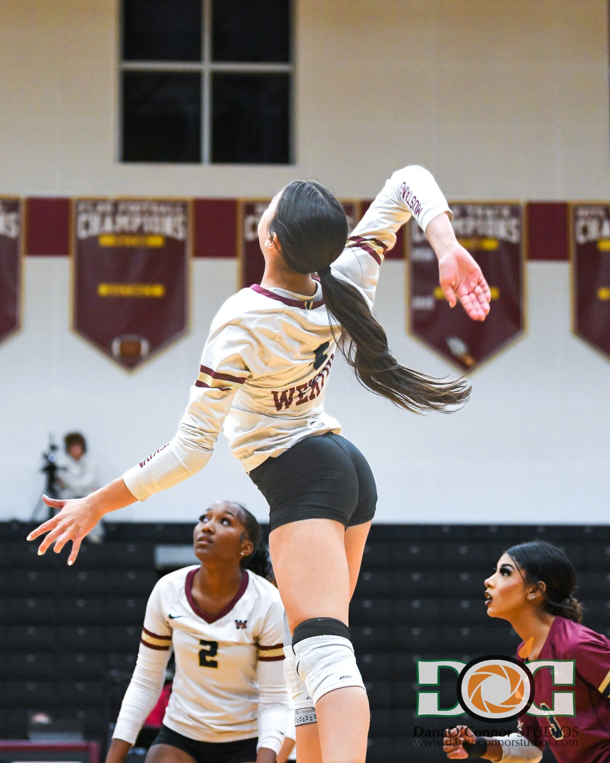2025-10-09_Wekiva-vs-DrPhillips_Volleyball-0732.jpg