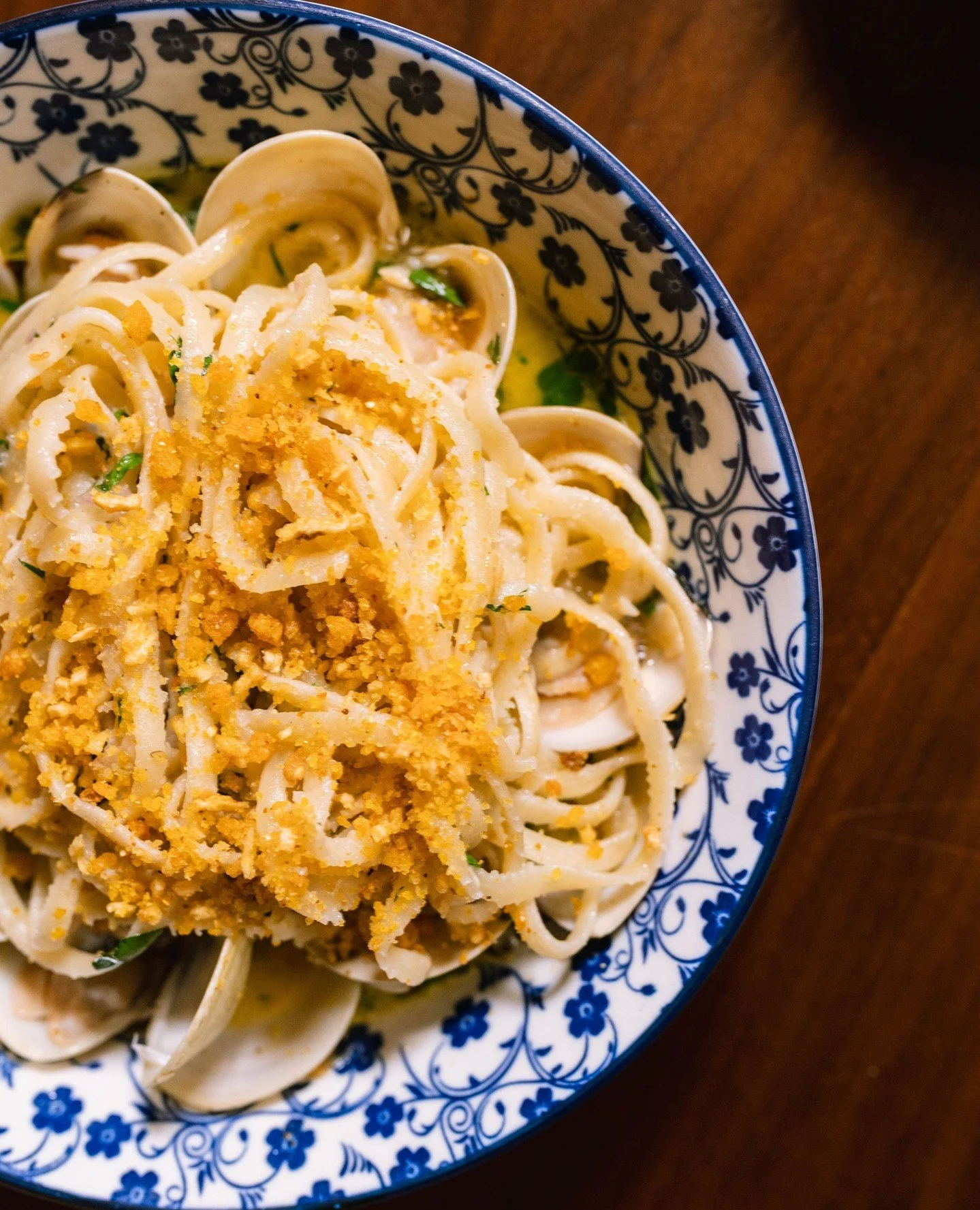Frank&rsquo;s classic Linguine Clams is a timeless New York Italian favourite&mdash;made simply and done right.⁠
⁠
White Wine, Lemon Butter, Parsley, Fried Garlic. ⁠
⁠
Book now ⁠
whatsapp +852 9097 9730
