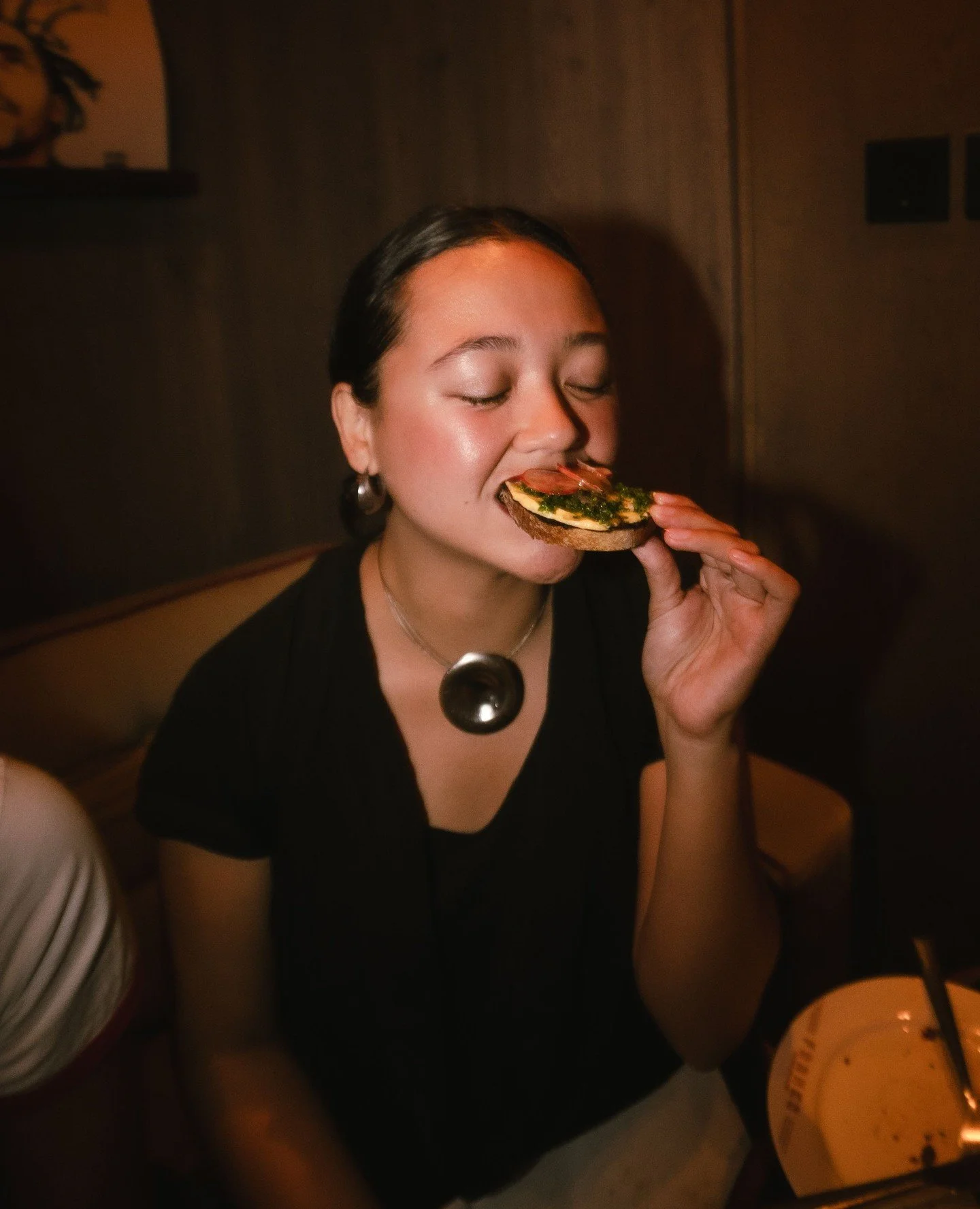 Anchovy &amp; Smoked butter Toast ⁠
⁠
New Antipasti to the Franks menu, swipe left for more. 
⁠
amiamalissa ⁠
⁠
Book Now⁠
Whatsapp +852 9097 9730