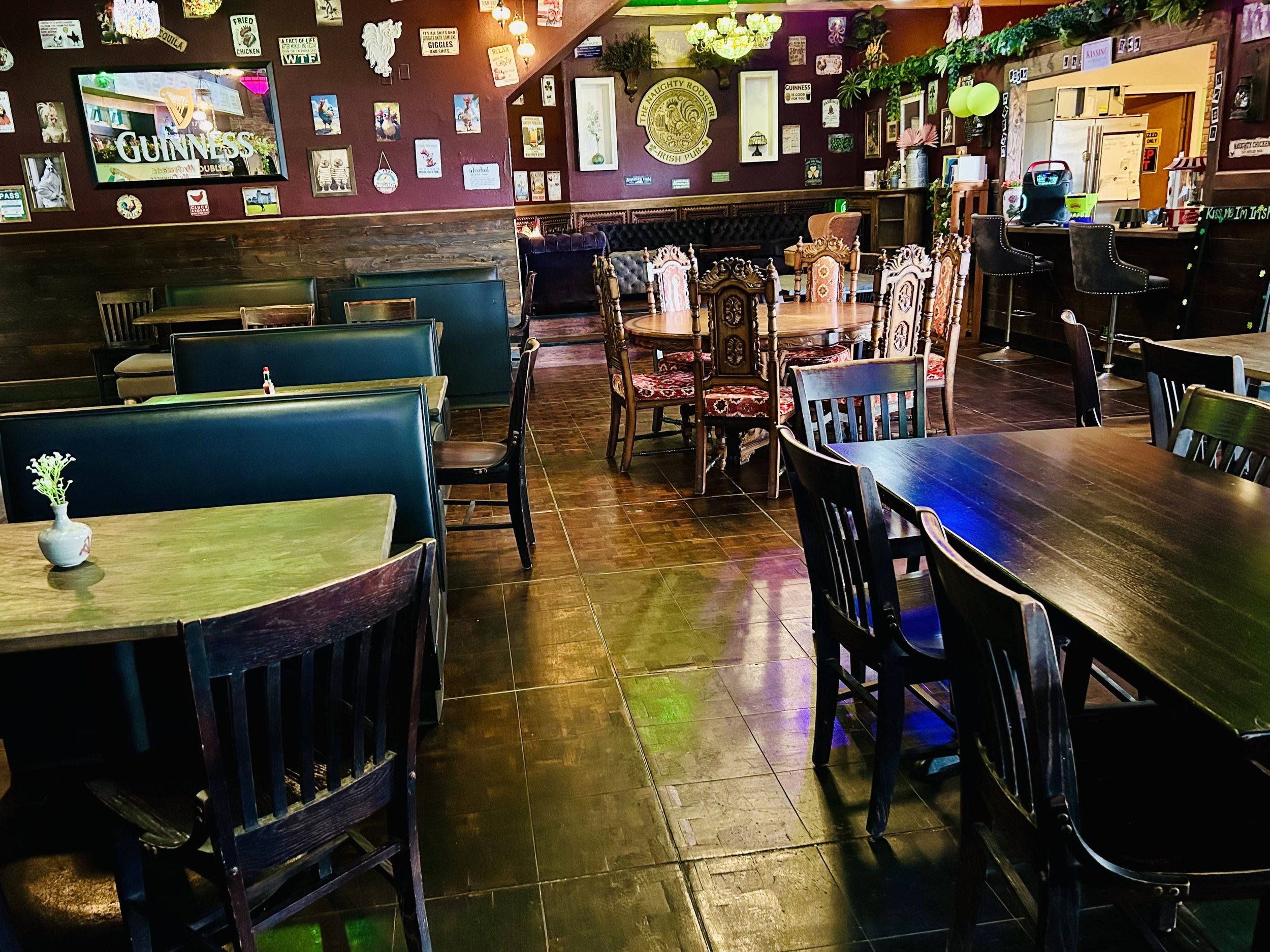 Step into cozy Irish-island vibes at The Naughty Rooster — your neighborhood pub for comfort food, cold drinks, and great company.