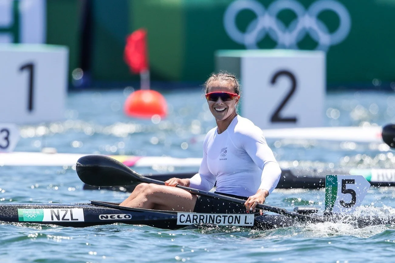 new_zealand_lisa_carrington_k1_gold_tokyo_olympics.jpg