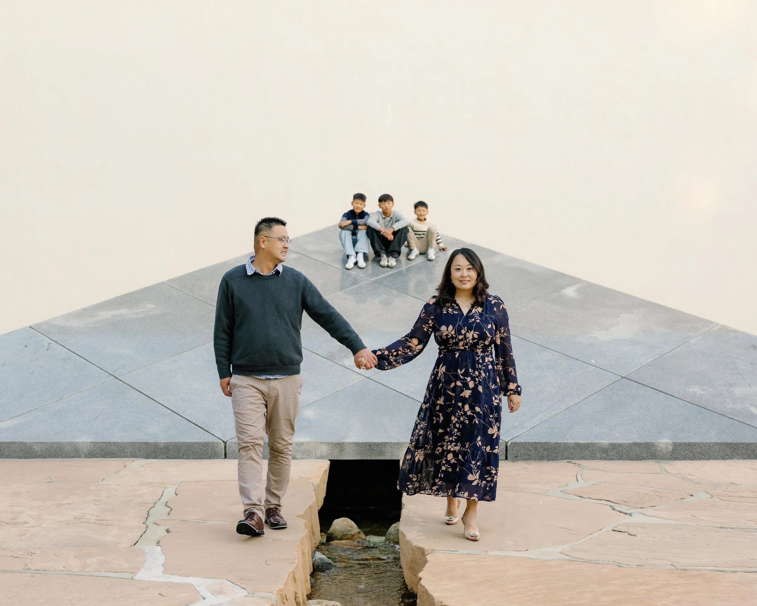 2025-11-19 Yi Family-71.JPG