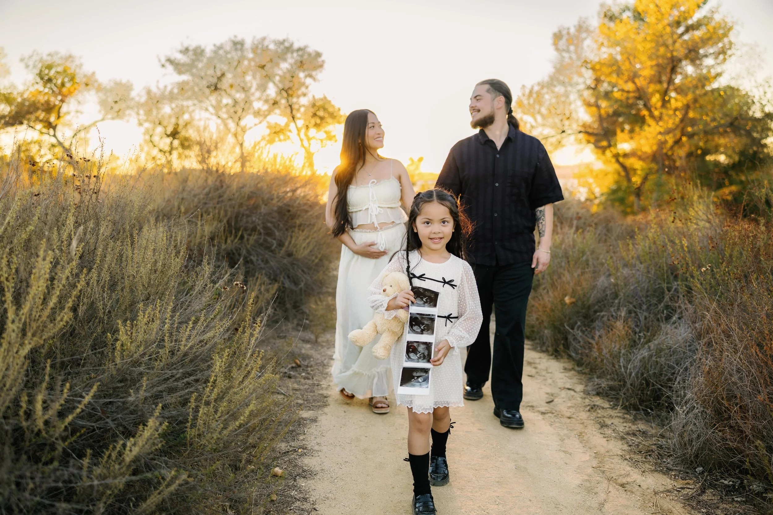 2025-10-28 Eula's Pregnancy Announcement-94.JPG