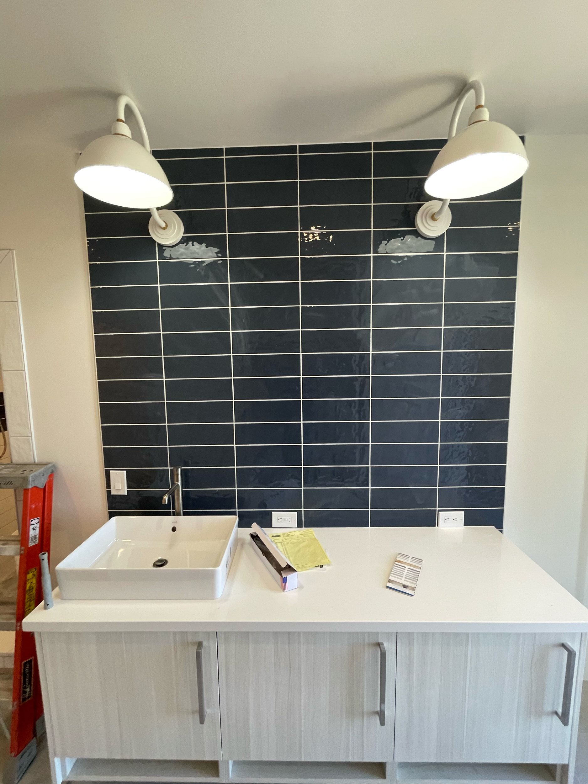 Tile Backsplash Bathroom - Utah Home