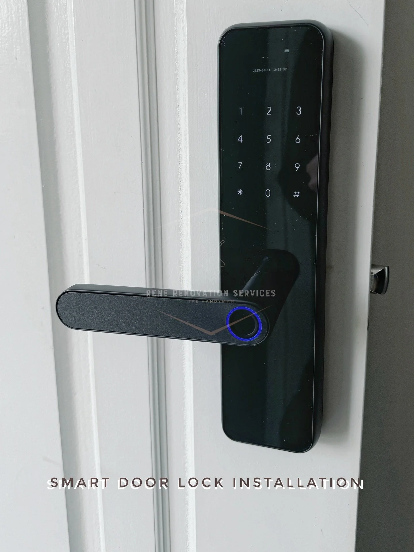 More and more of our clients are switching from traditional locks to smart door locks 🔐✨
Not only sleek and modern, but also packed with features:
✅ Password access
✅ Fingerprint recognition
✅ Key card / mobile control
✅ Remote management for peace 