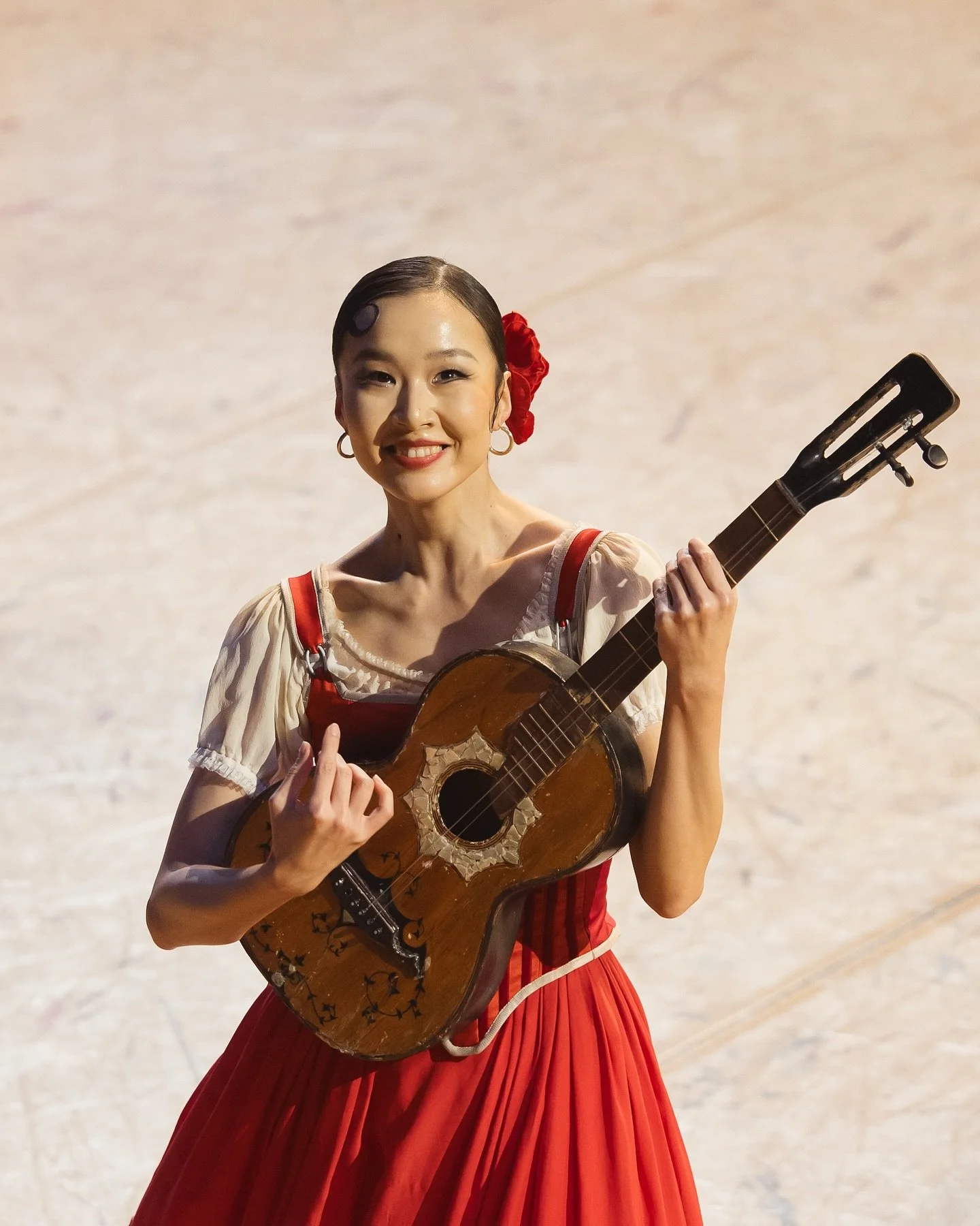 Season 24/25 ☑️
feeling incredibly grateful for the journey it’s been☺️Got to live so many different lives on stage, and each one left a little mark on me. ✨Looking back, I’m proud of the stories we told, the connections we built, and the