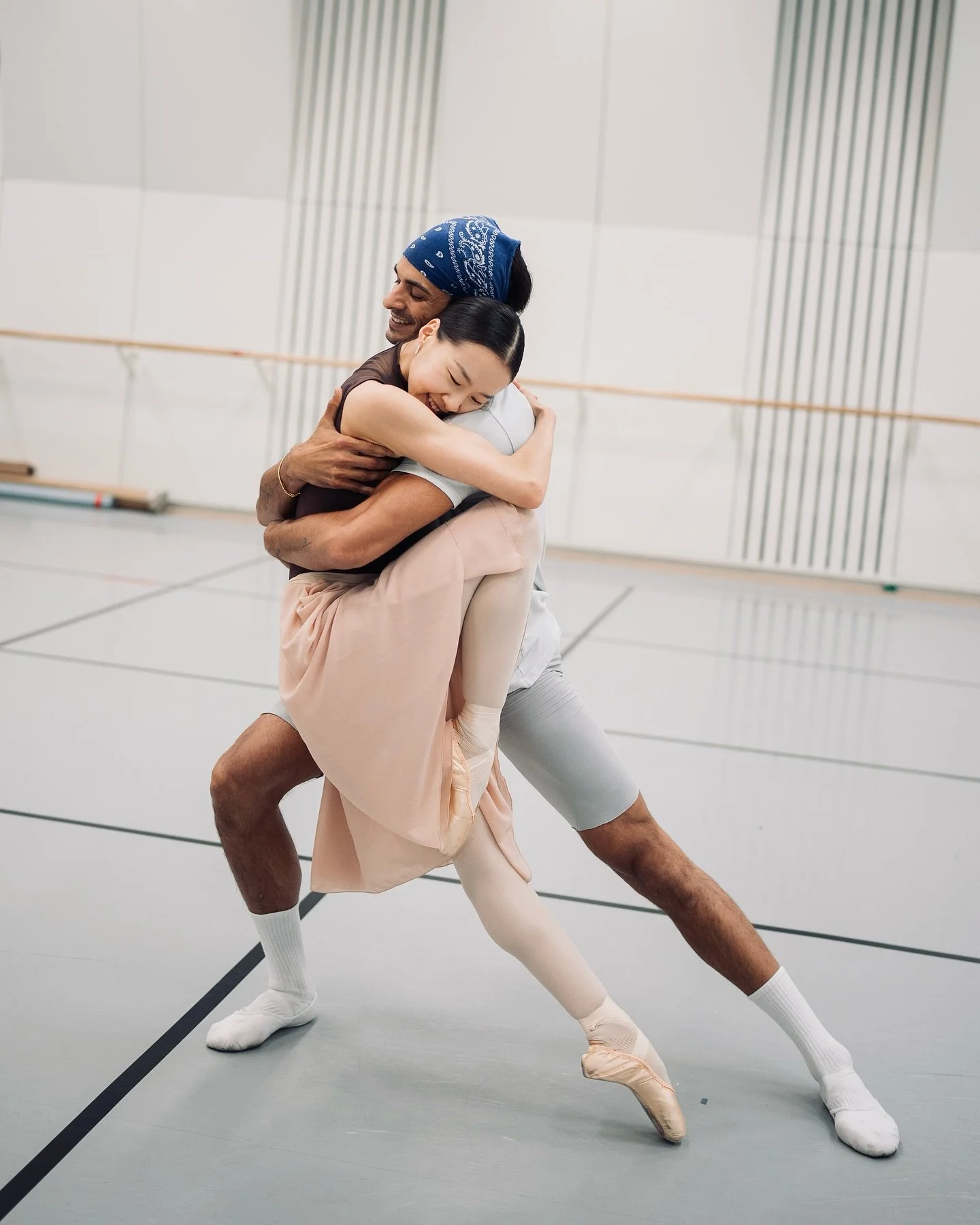 Preparing one of my favourite ballets: Romeo and Juliet by Rudi van Dantzig ❤️💔
Catch me and my Romeo, @constantineallen, on stage at @nationaleoperaballet
🩰 October 28 & November 9 
📷 : @altin.kaftira @nationaleoperaballet 
👗 : @typha_offic