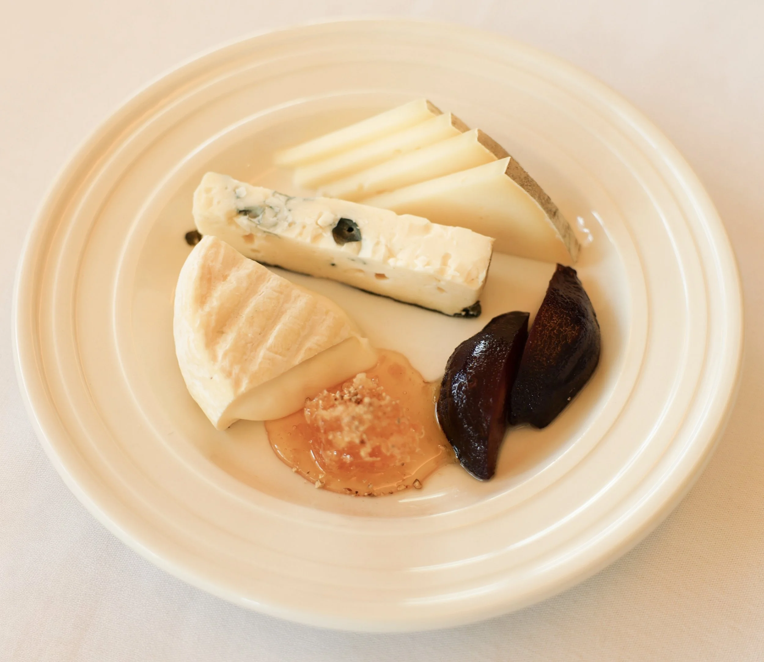 Cheese course at a Nashville restaurant for weekend dining
