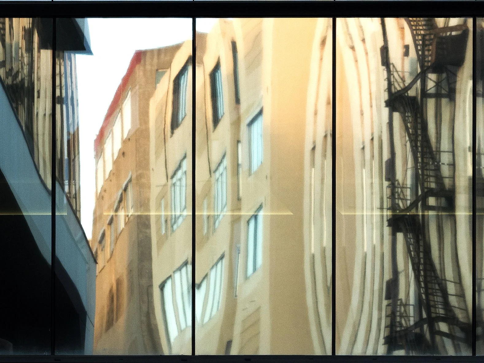reflejo_Welcome Everybody.jpg