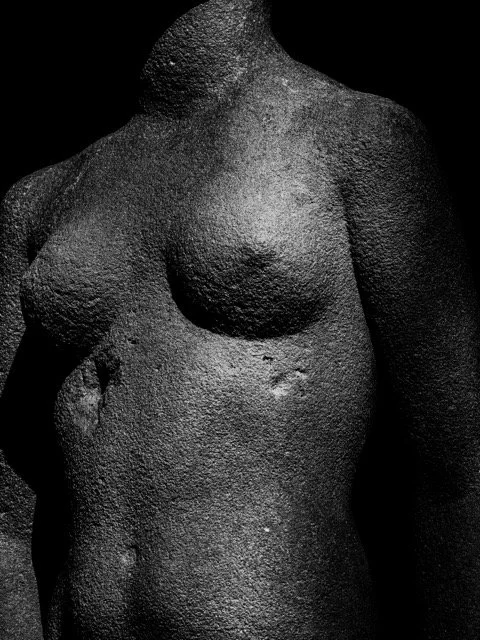 Esculturas_byn_DSCF1614 copia en tamaño mediano.jpeg