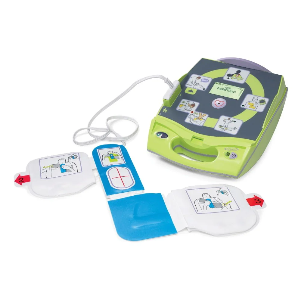 3-zoll-aed-plus-open-pads.jpg