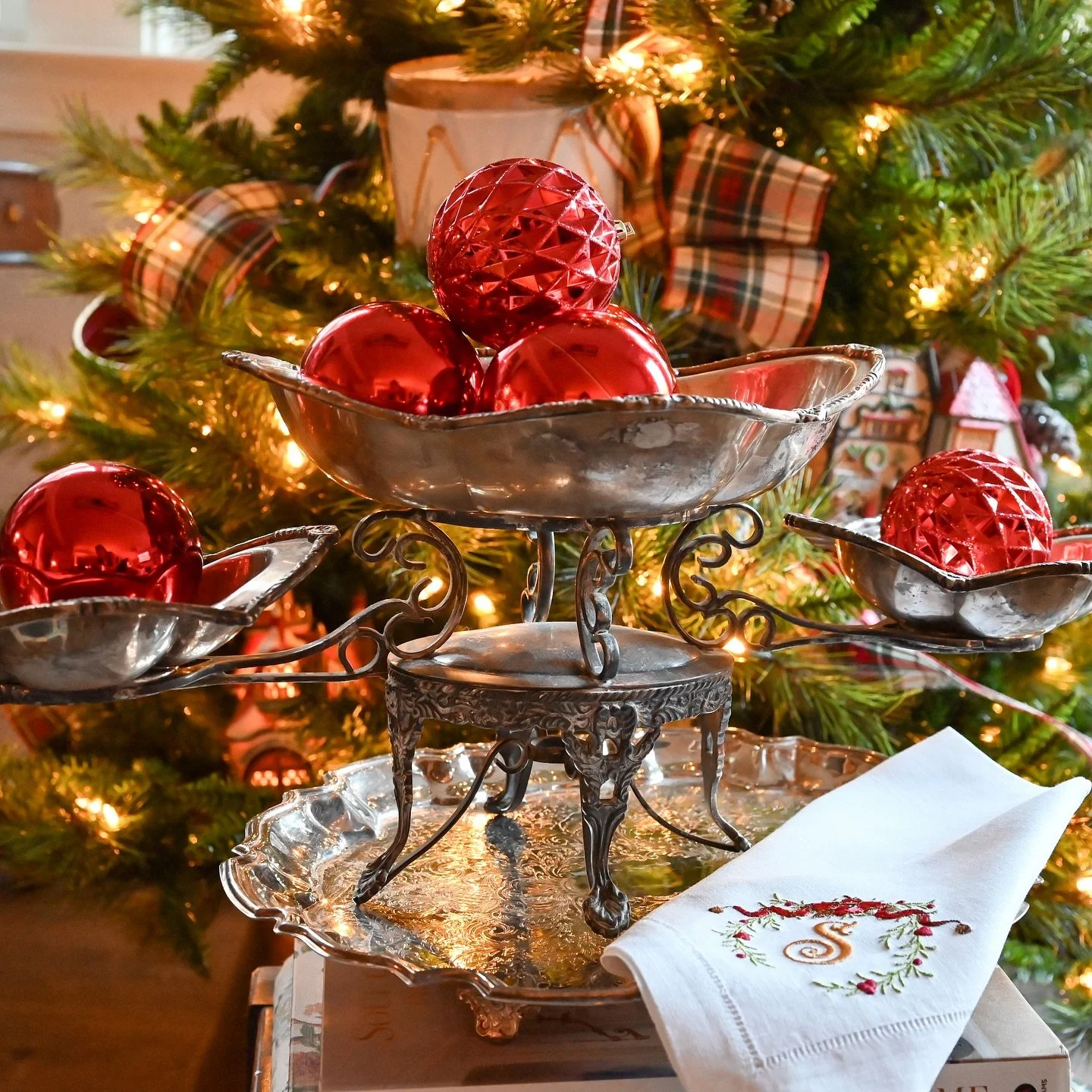 If heirloom holiday had a mascot &mdash; it&rsquo;s this silverplate epergne.

Holds ornaments, florals, or fruit. The moment your tablescape becomes a centerpiece.

Shop the collection Sunday at 10:30am est &ndash; parkavenueco.com 🎄